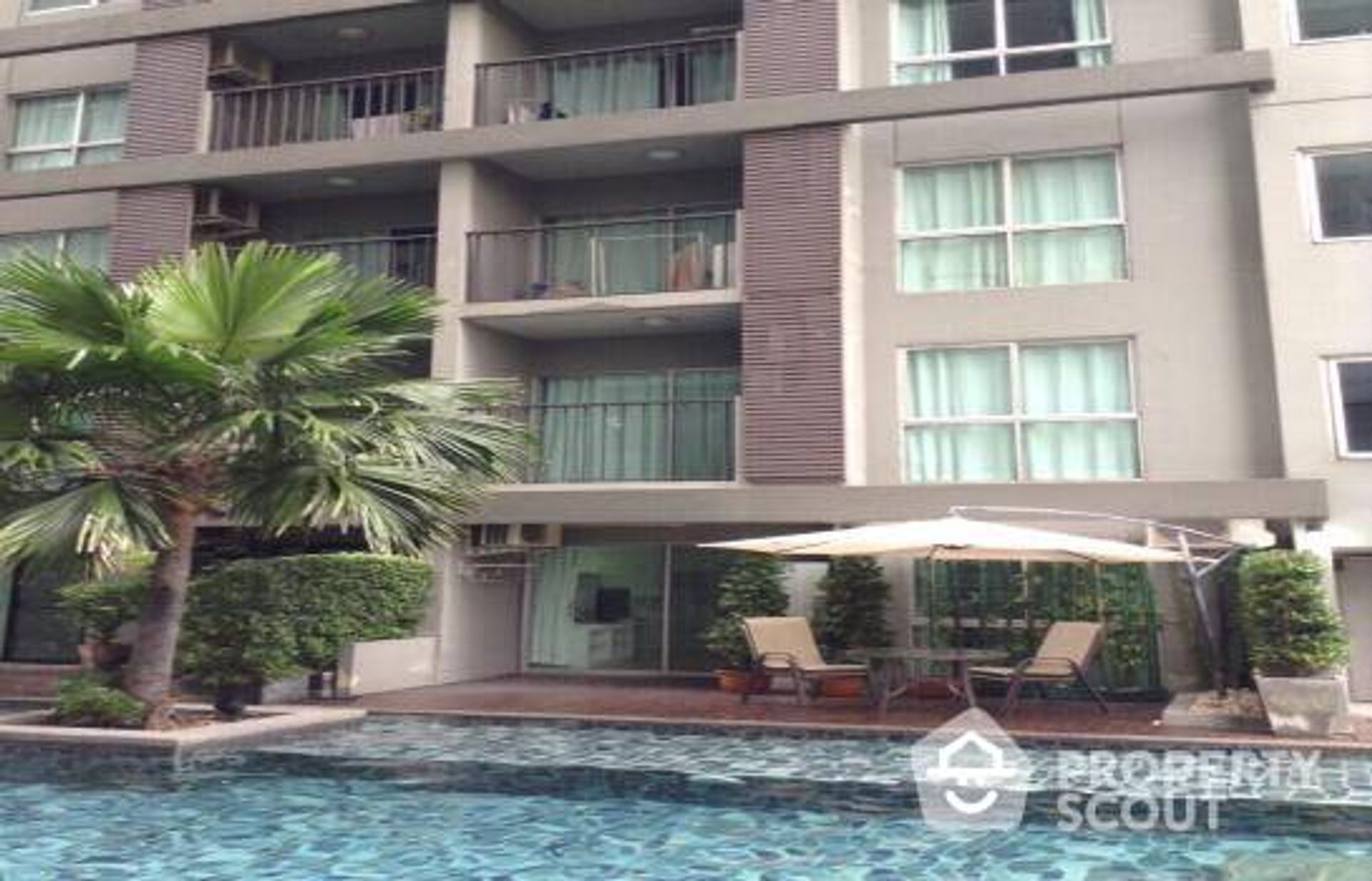 Condominio nel Ban Na canzone, Krung Thep Maha Nakhon 12019196