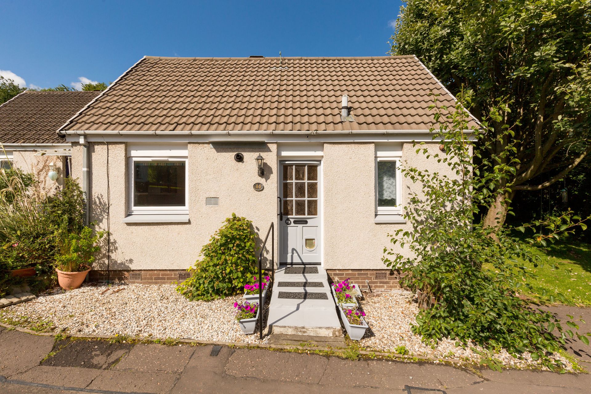 rumah dalam Jambatan Cramond, Edinburgh, Kota 12019881