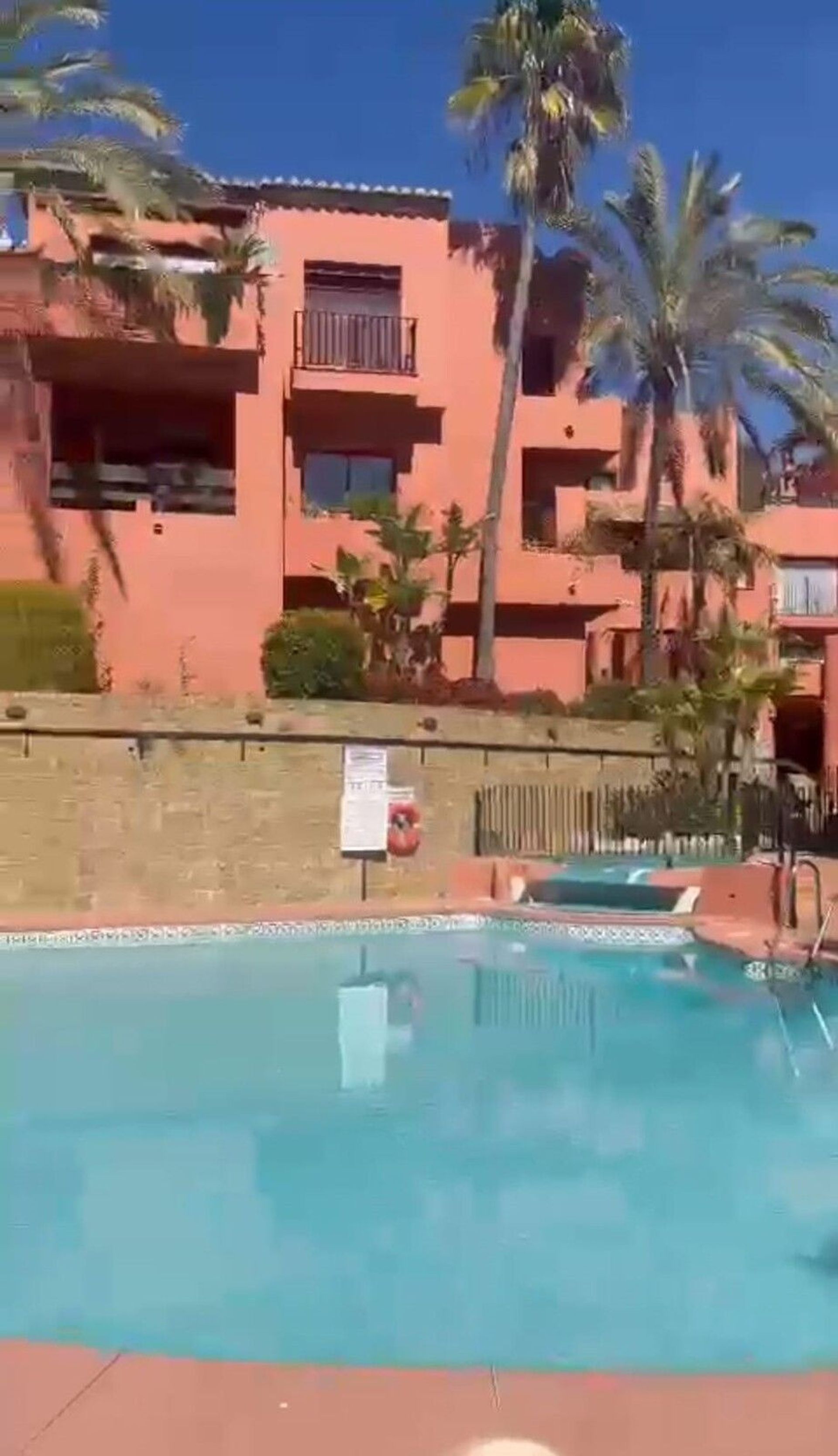 Condominio nel Marbella, Andalucía 12021037