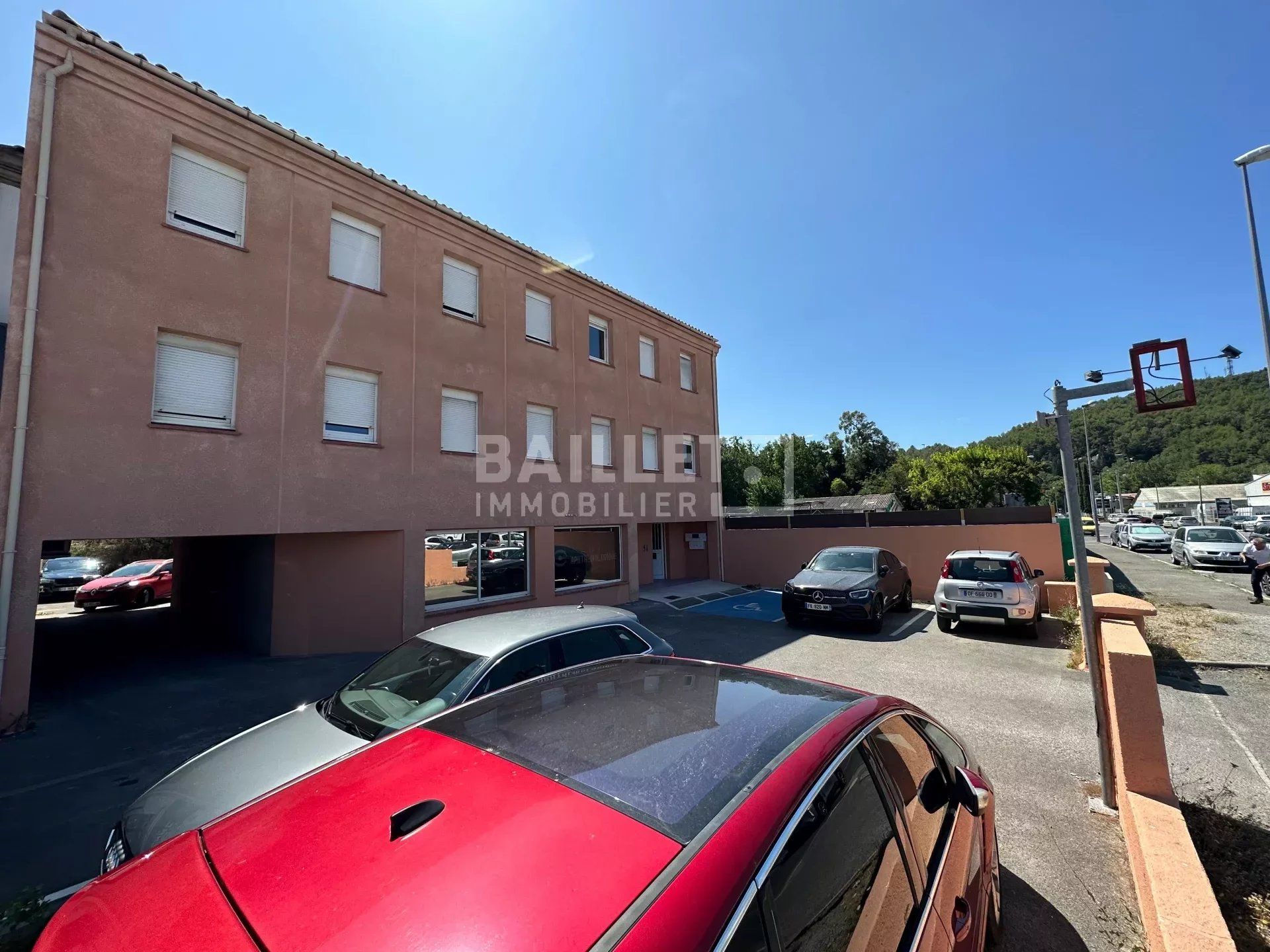 Office in Draguignan, Provence-Alpes-Cote d'Azur 12021986