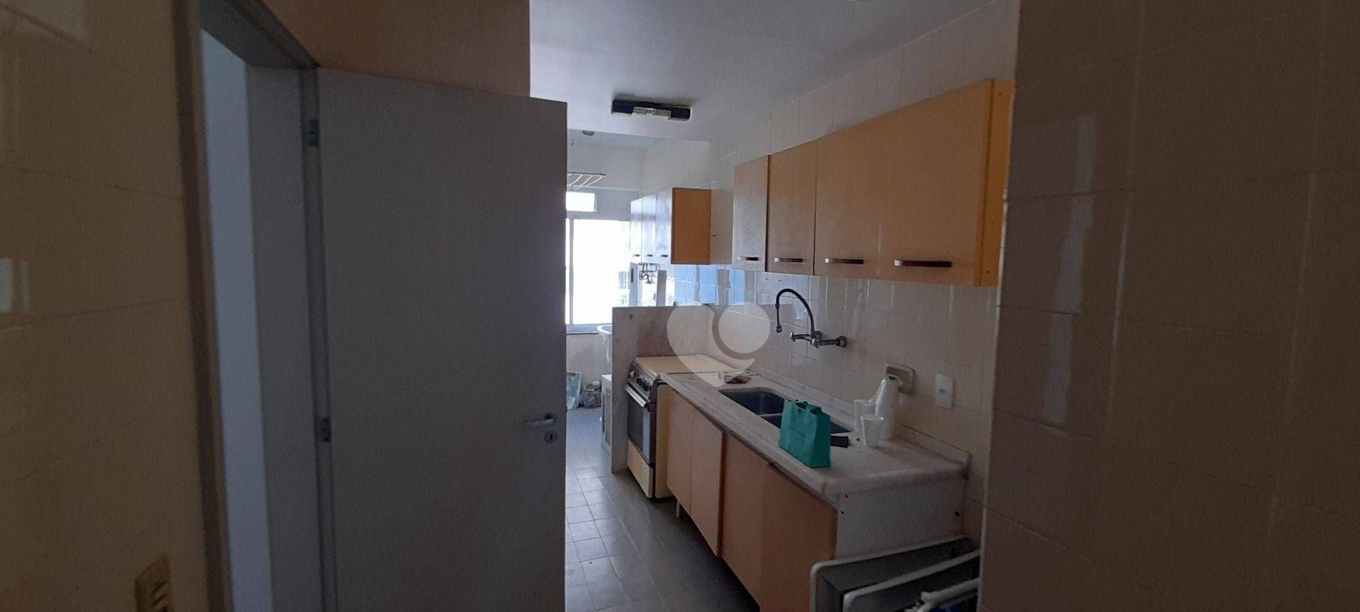 Condominium in Itanhanga, Rio de Janeiro 12022655