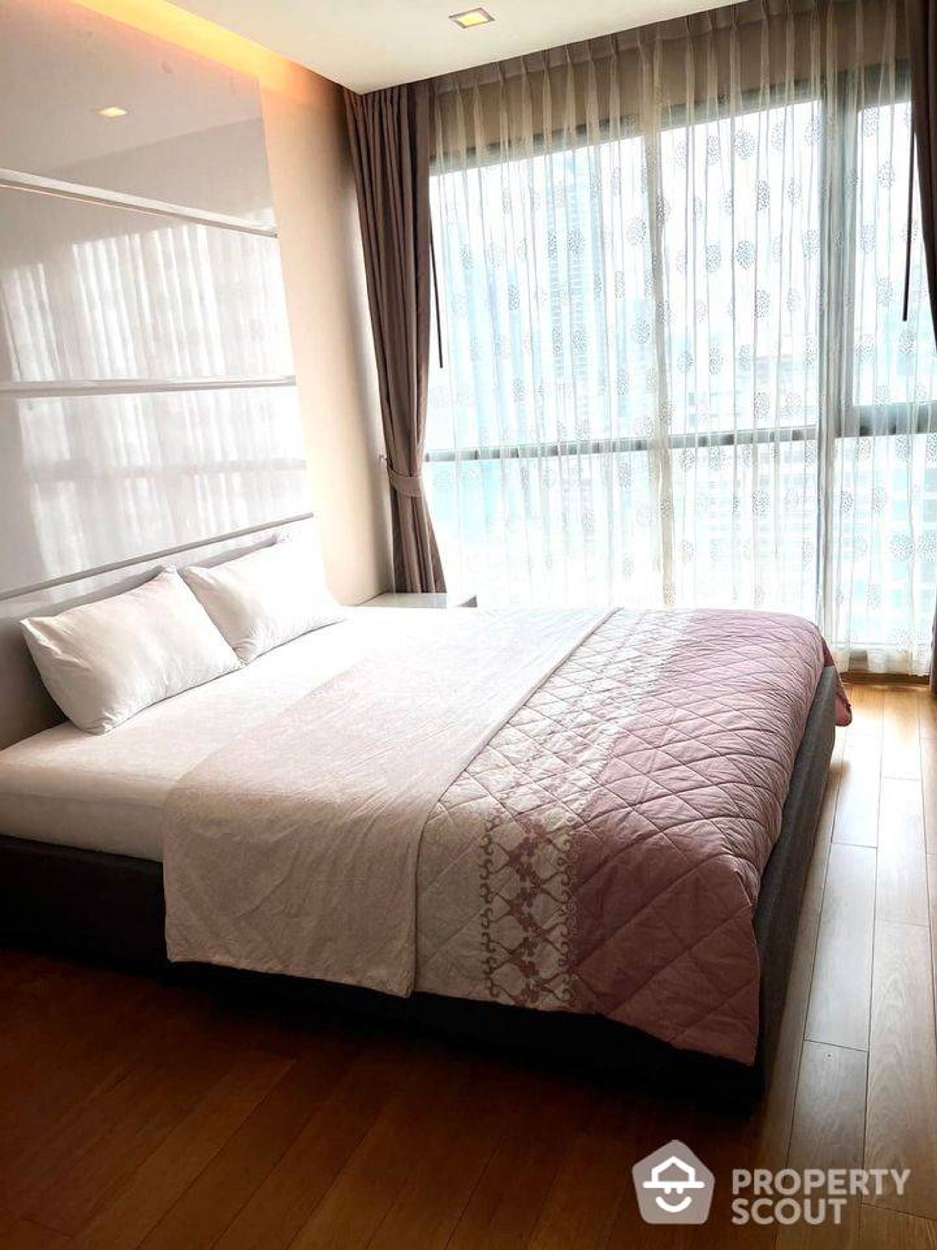 Condominium in , Krung Thep Maha Nakhon 12022735