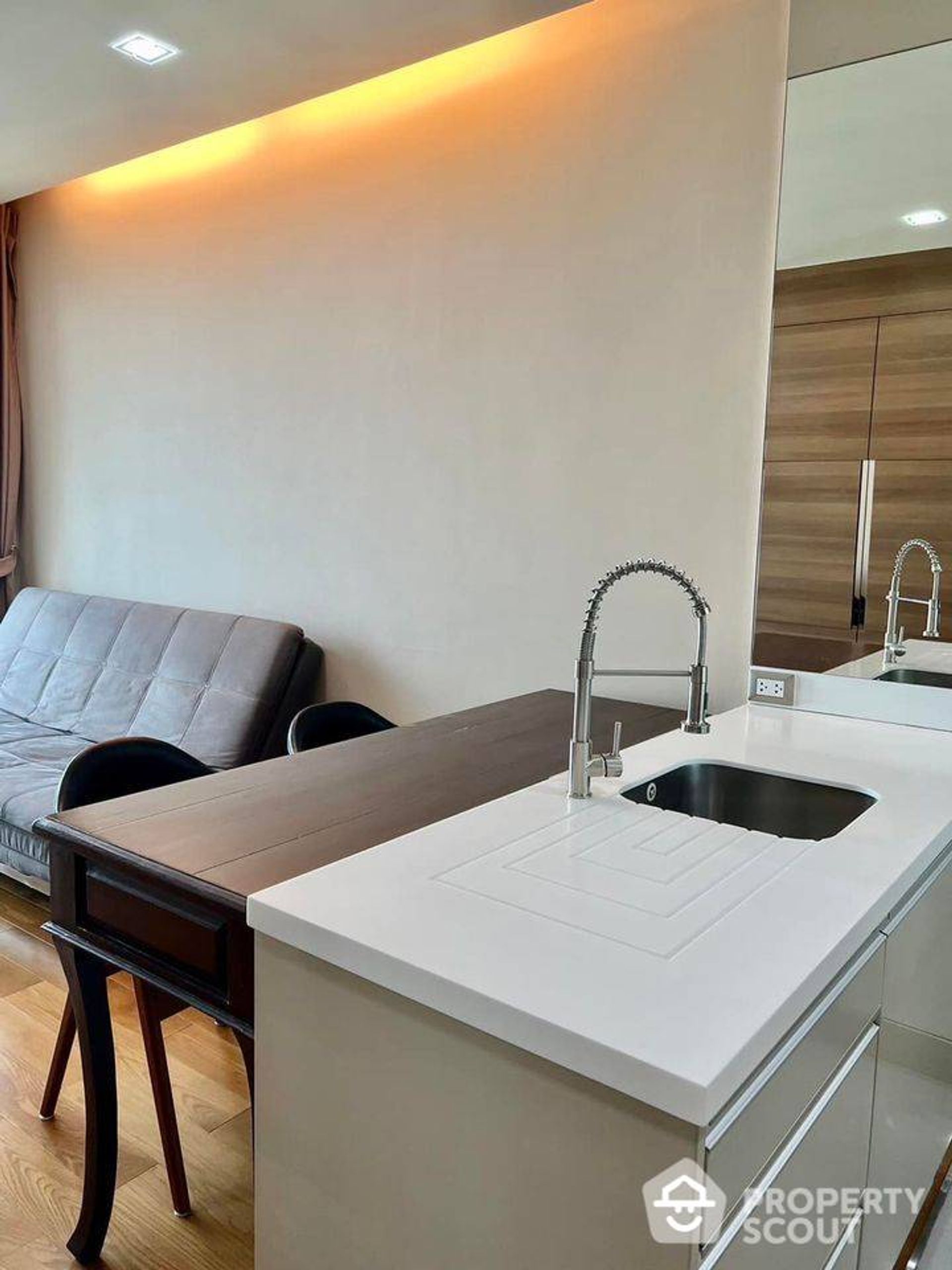 Condominium in , Krung Thep Maha Nakhon 12022735