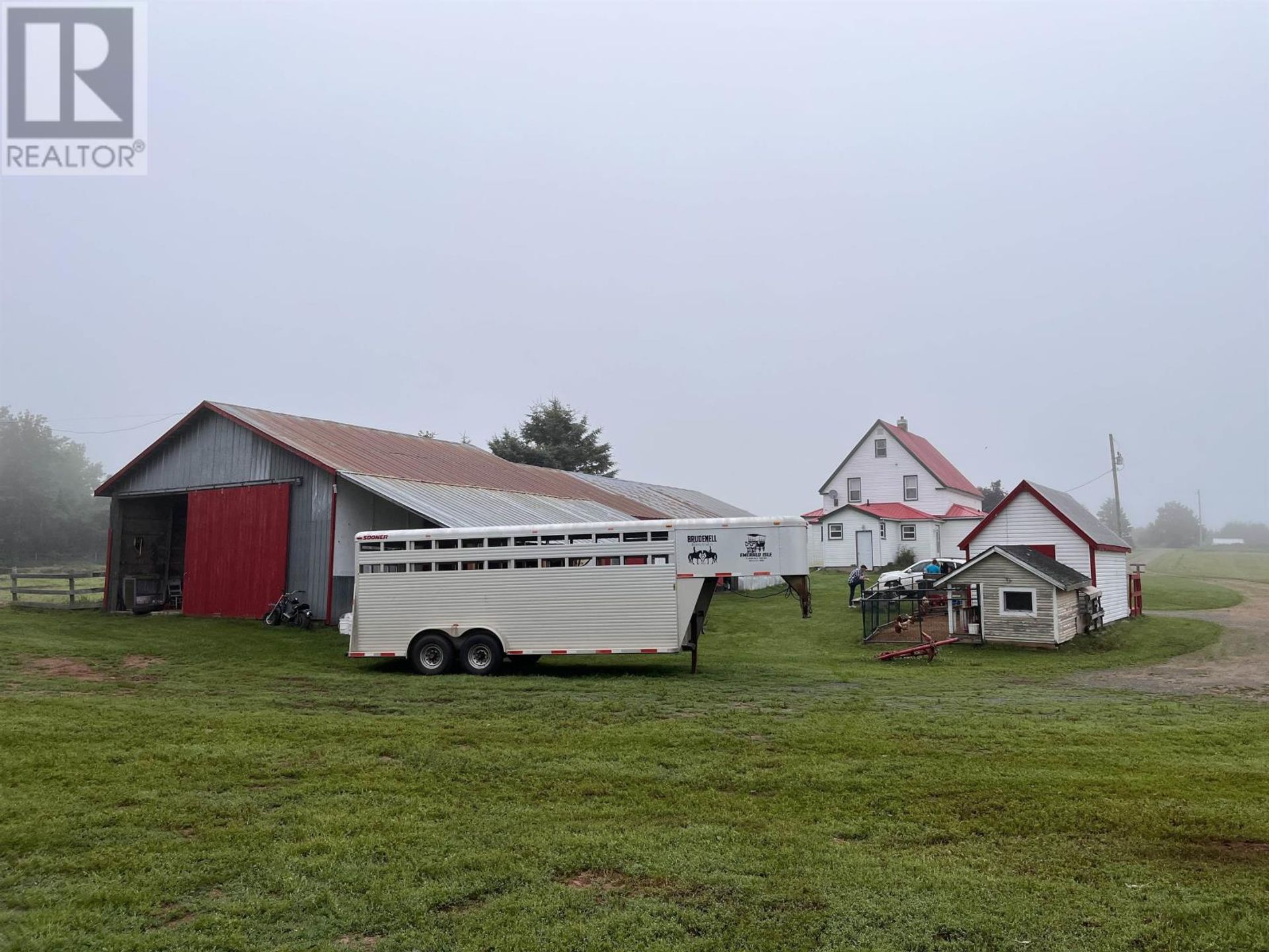 קוֹנדוֹמִינִיוֹן ב Murray River, Prince Edward Island 12024064