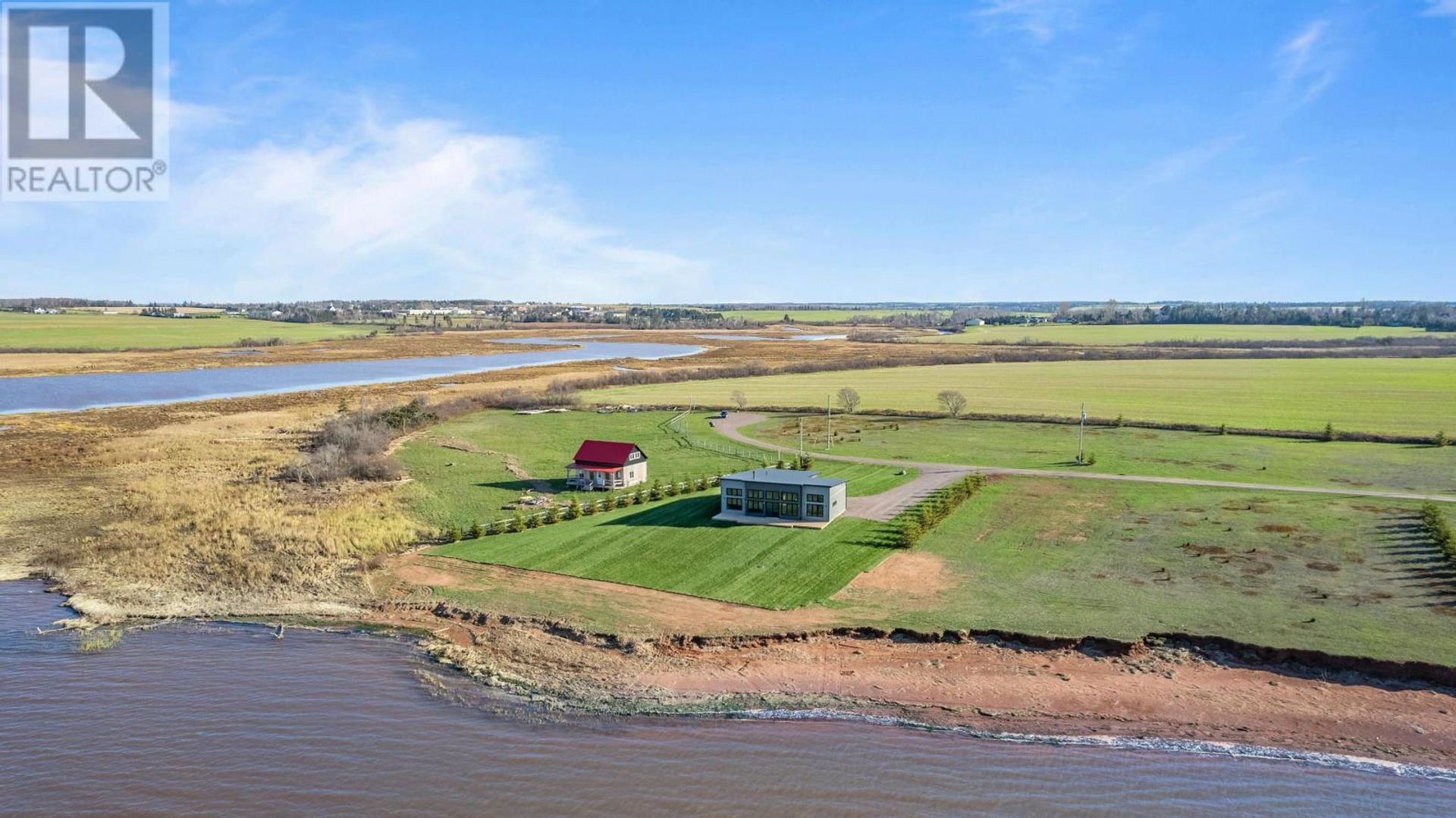 House in Bedeque, Prince Edward Island 12024068