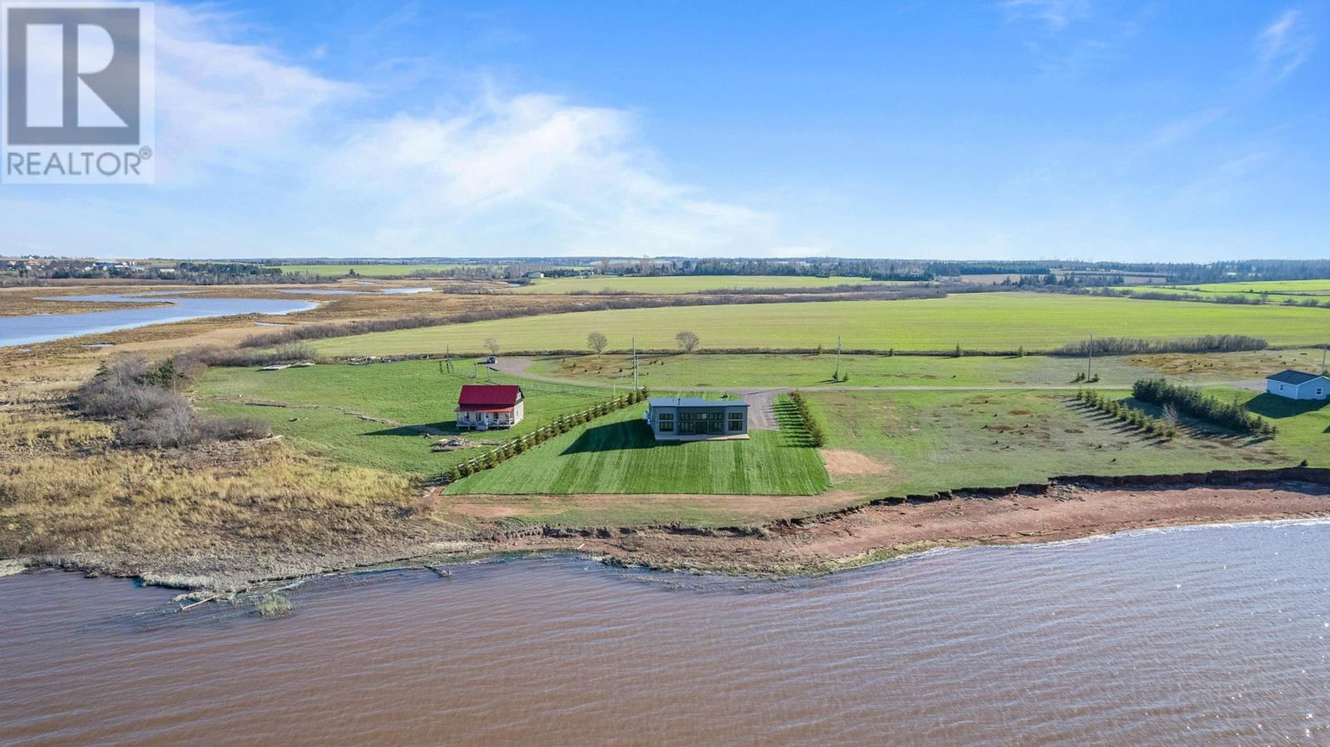 House in Bedeque, Prince Edward Island 12024068