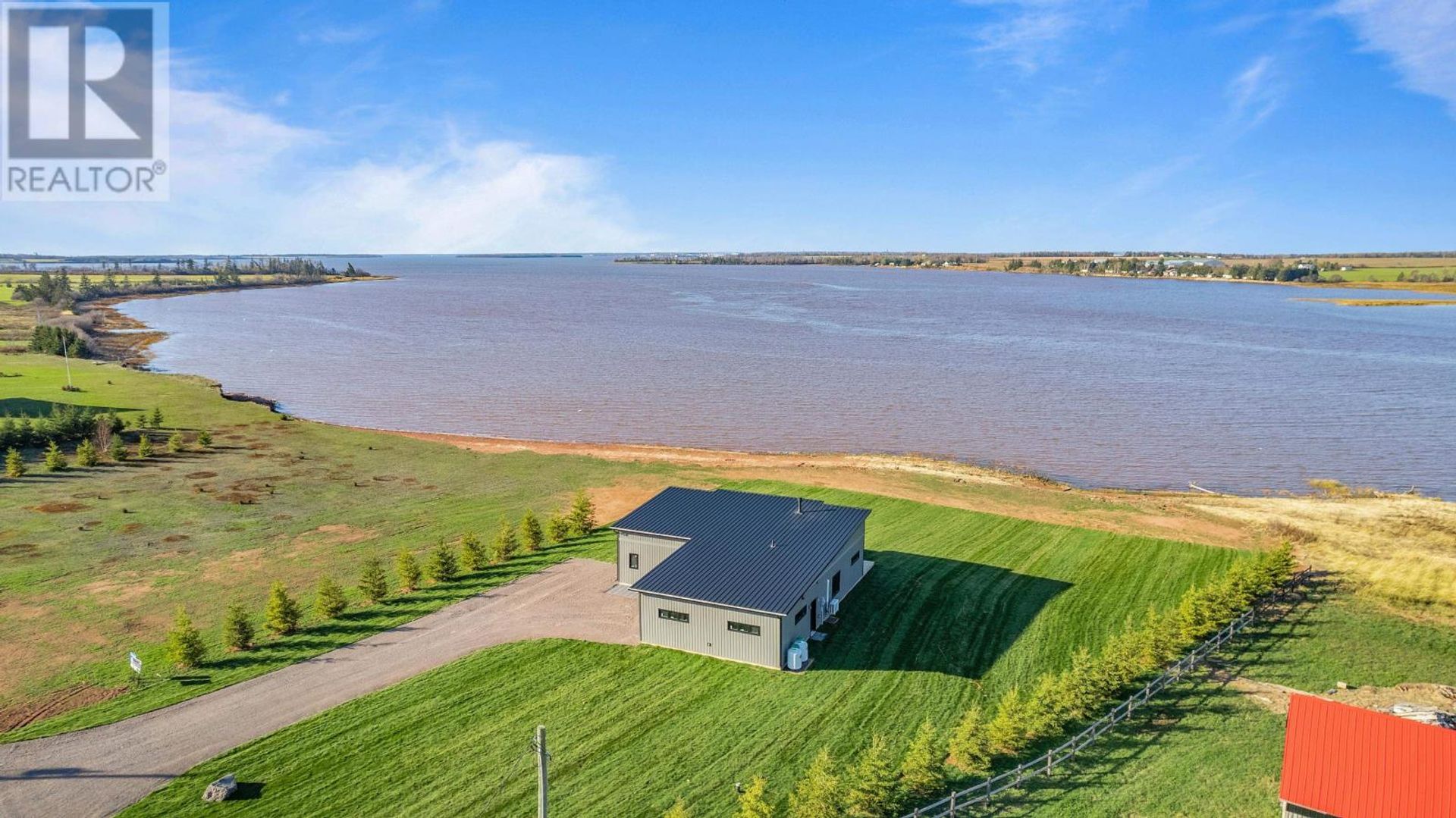 House in Bedeque, Prince Edward Island 12024068