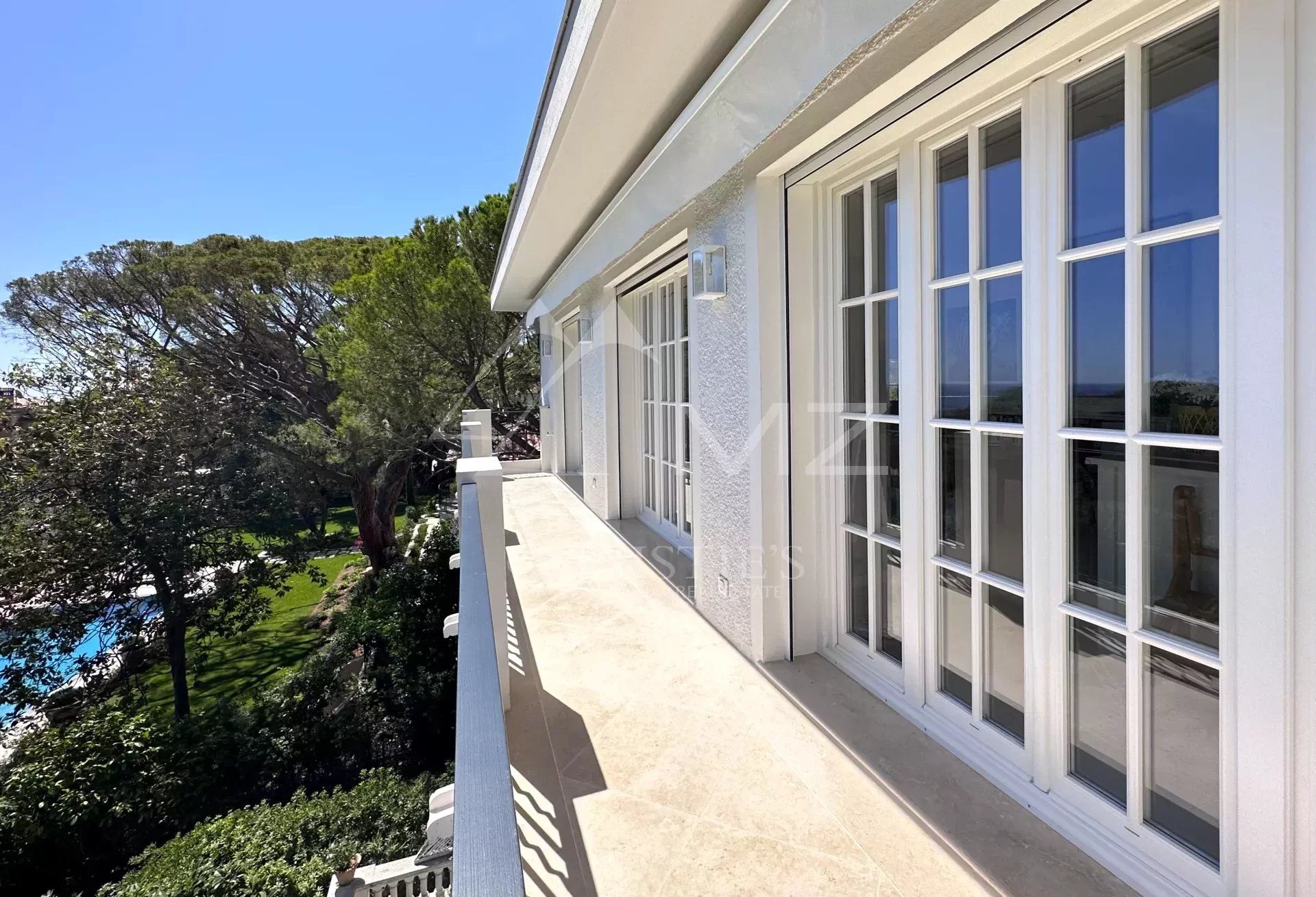 Kondominium w Saint-Jean-Cap-Ferrat, Provence-Alpes-Cote d'Azur 12024496