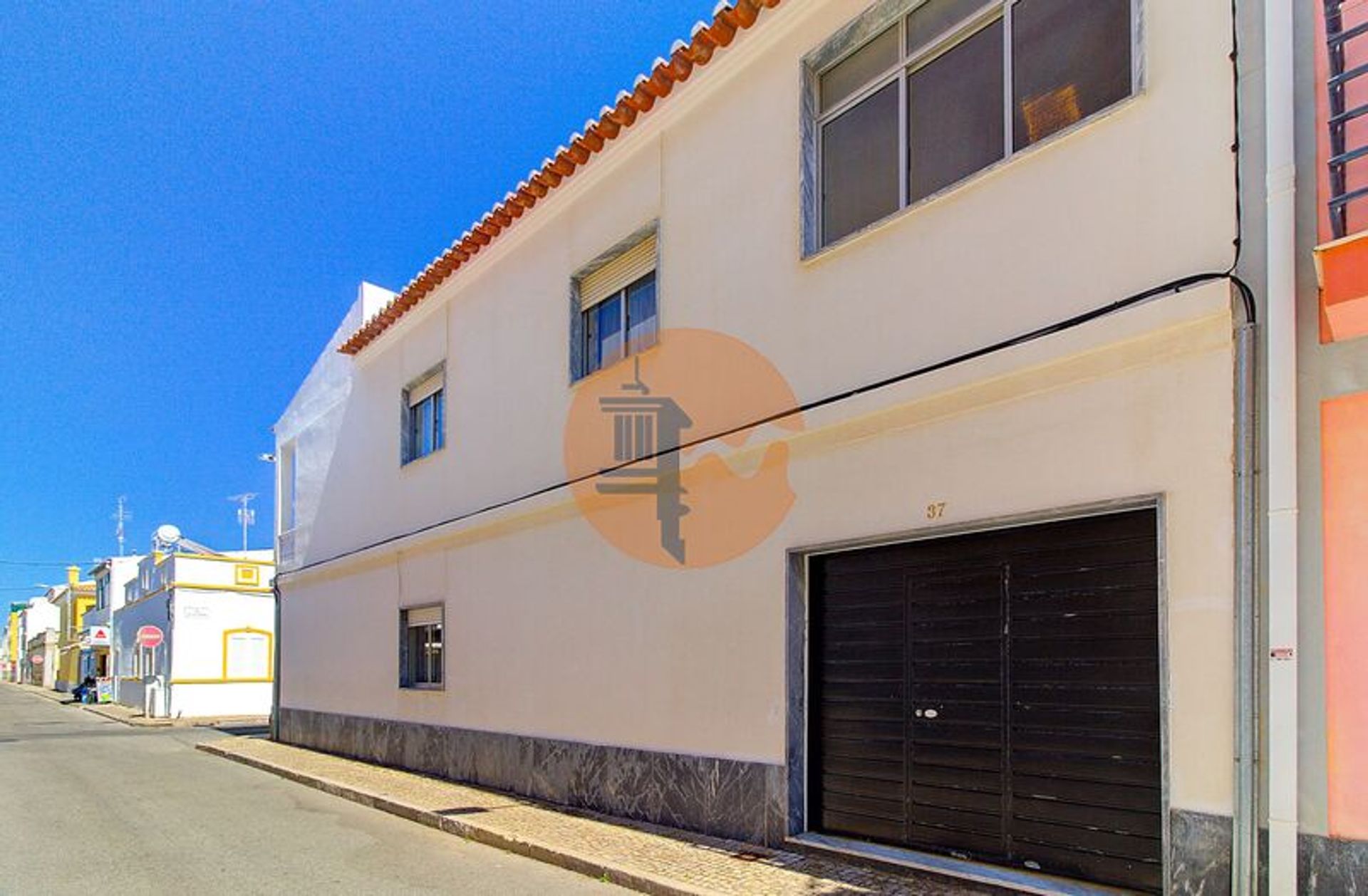 жилой дом в Vila Real de Santo António, Faro District 12024723