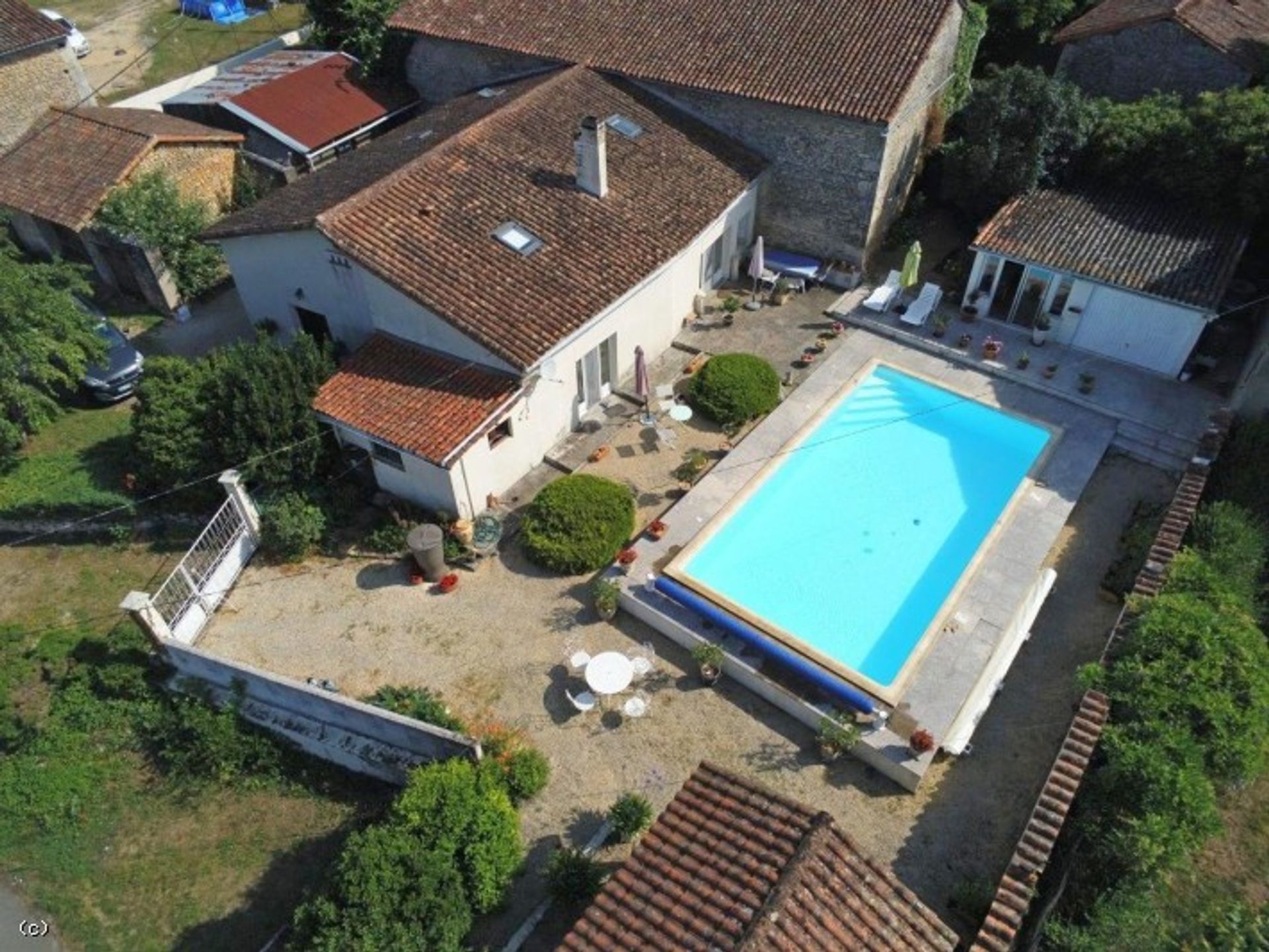 Condominio nel Civray, Nouvelle-Aquitaine 12025025