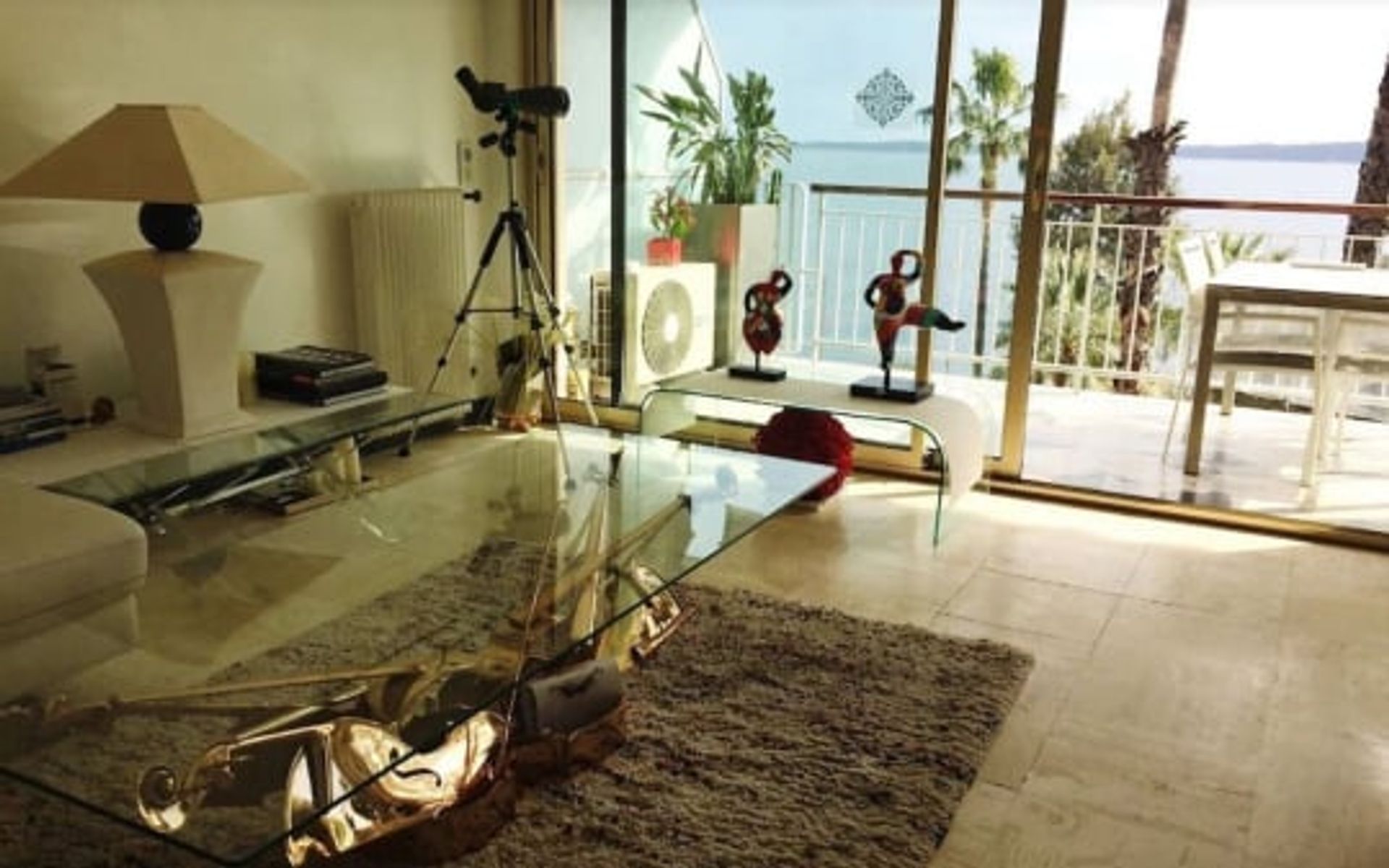 Condominium in Cannes, Provence-Alpes-Côte d'Azur 12025099