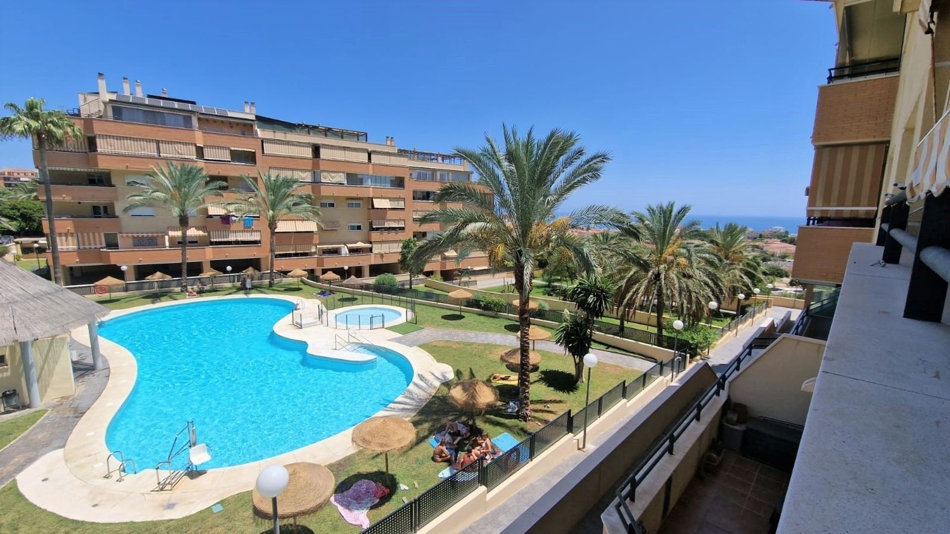 Condominium dans , Andalusia 12025363