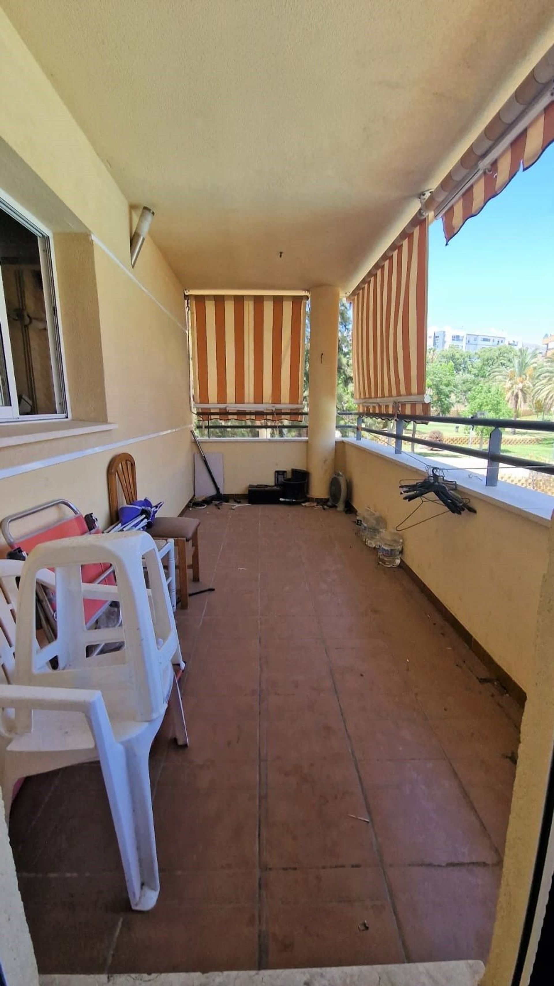 Condominium in Torremolinos, Andalucía 12025718