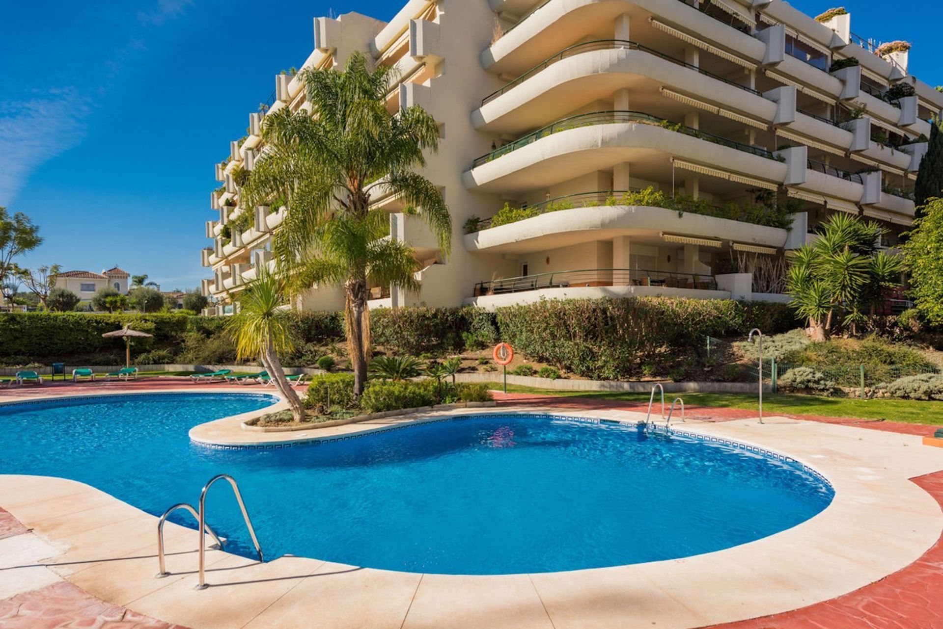 Condominium in Benahavis, Andalusia 12025736