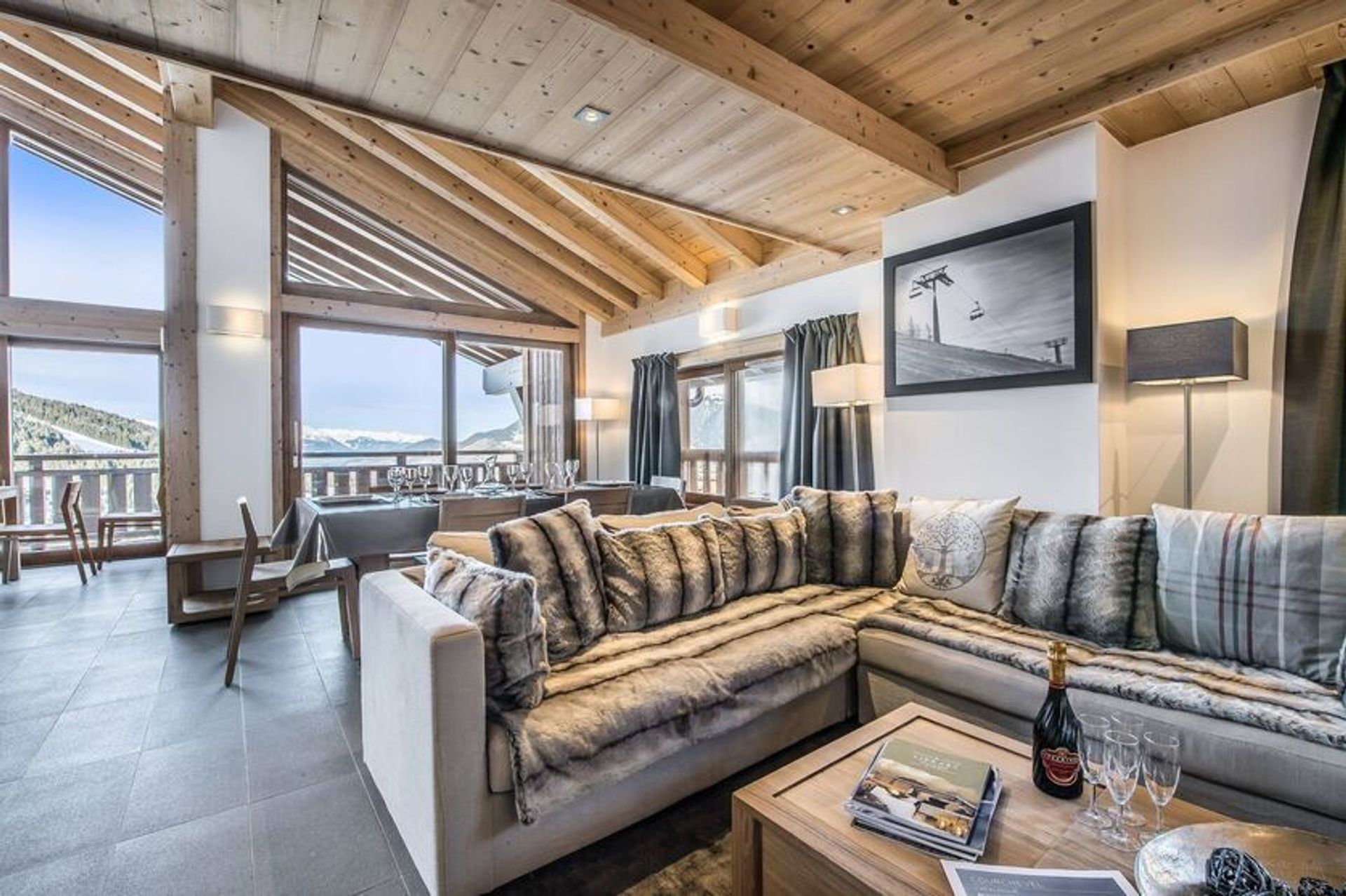 Condominium in Courchevel, Auvergne-Rhône-Alpes 12026313