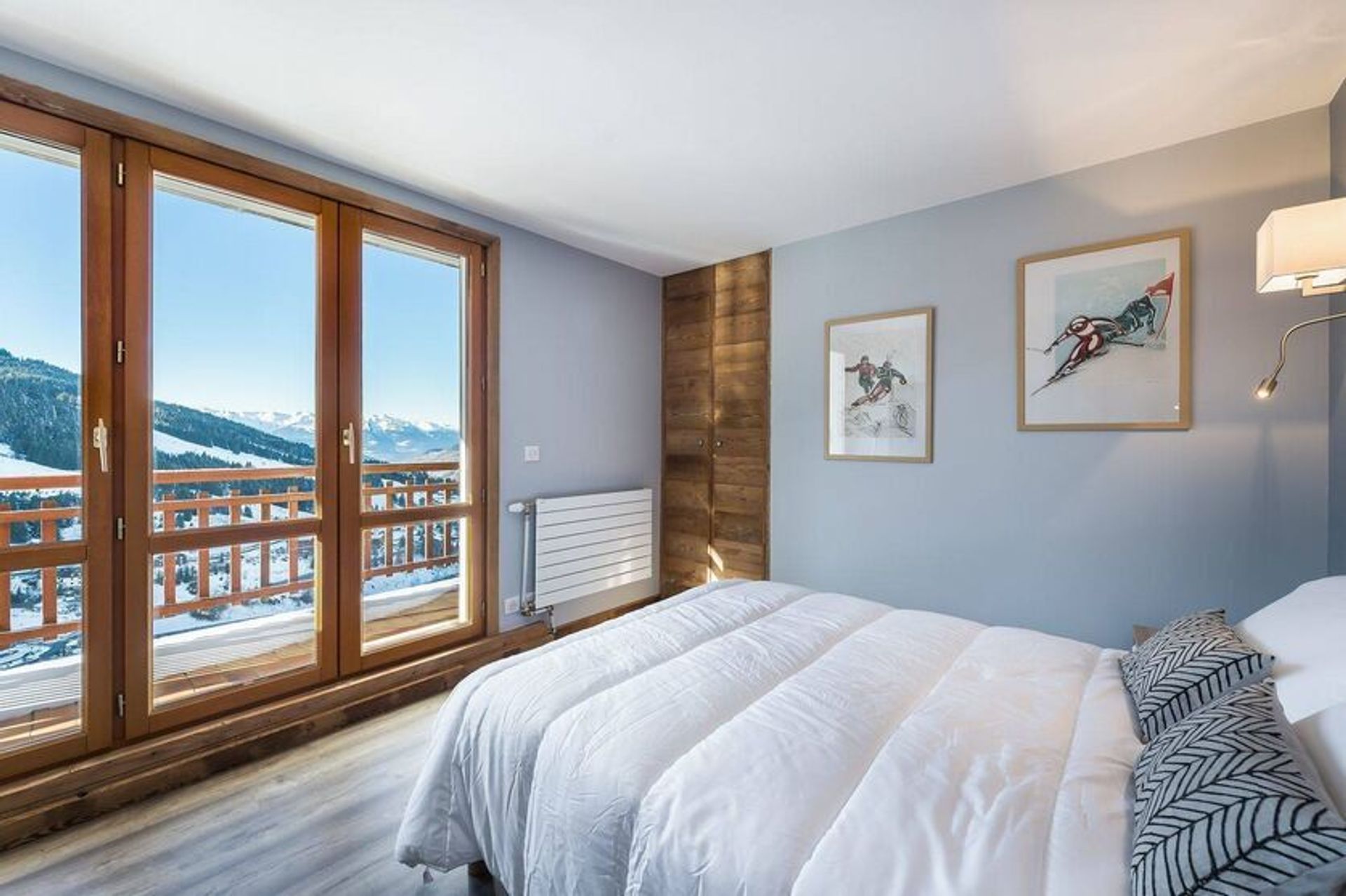 Condominium in Courchevel, Auvergne-Rhône-Alpes 12026318