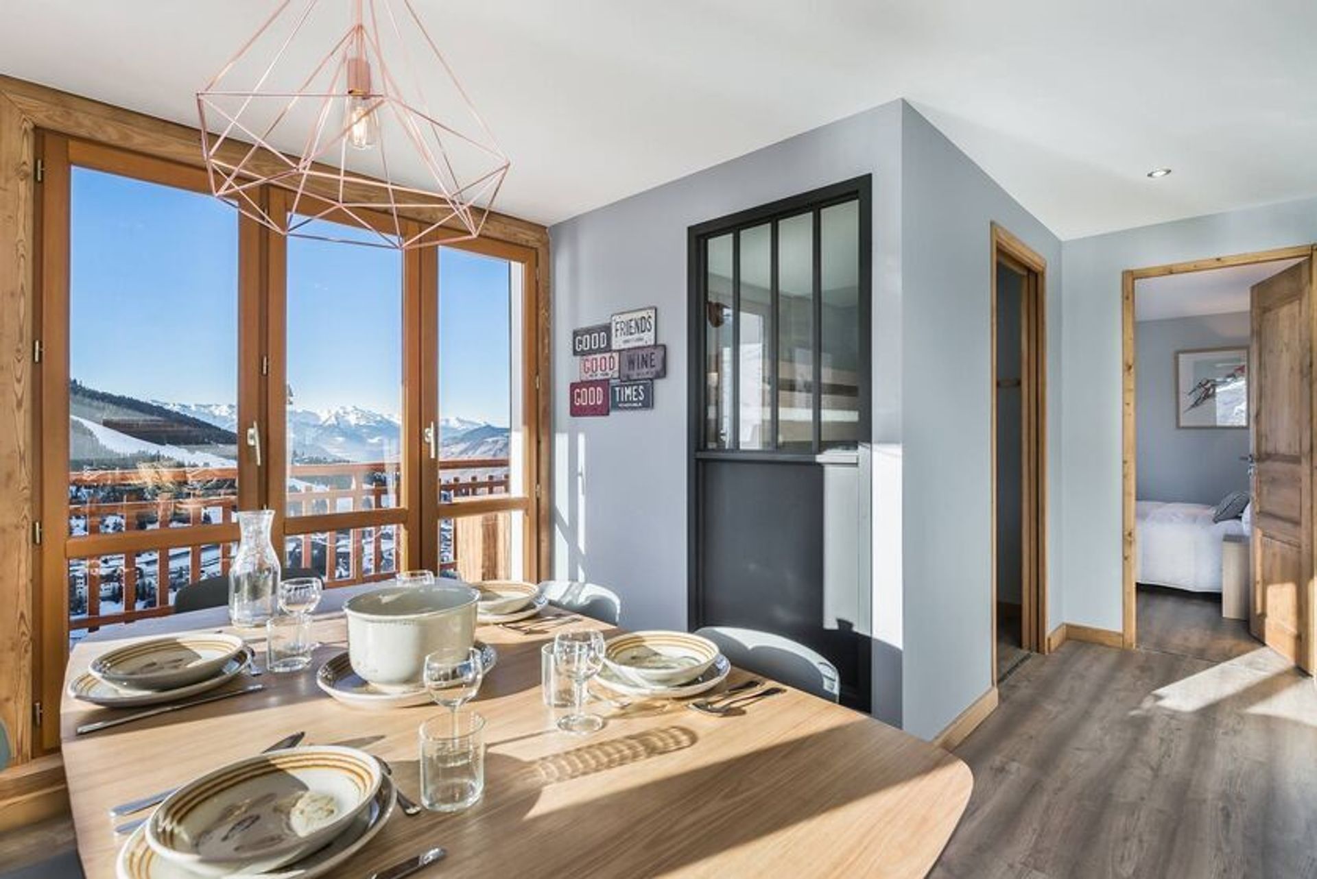 Condominium in Courchevel, Auvergne-Rhône-Alpes 12026318