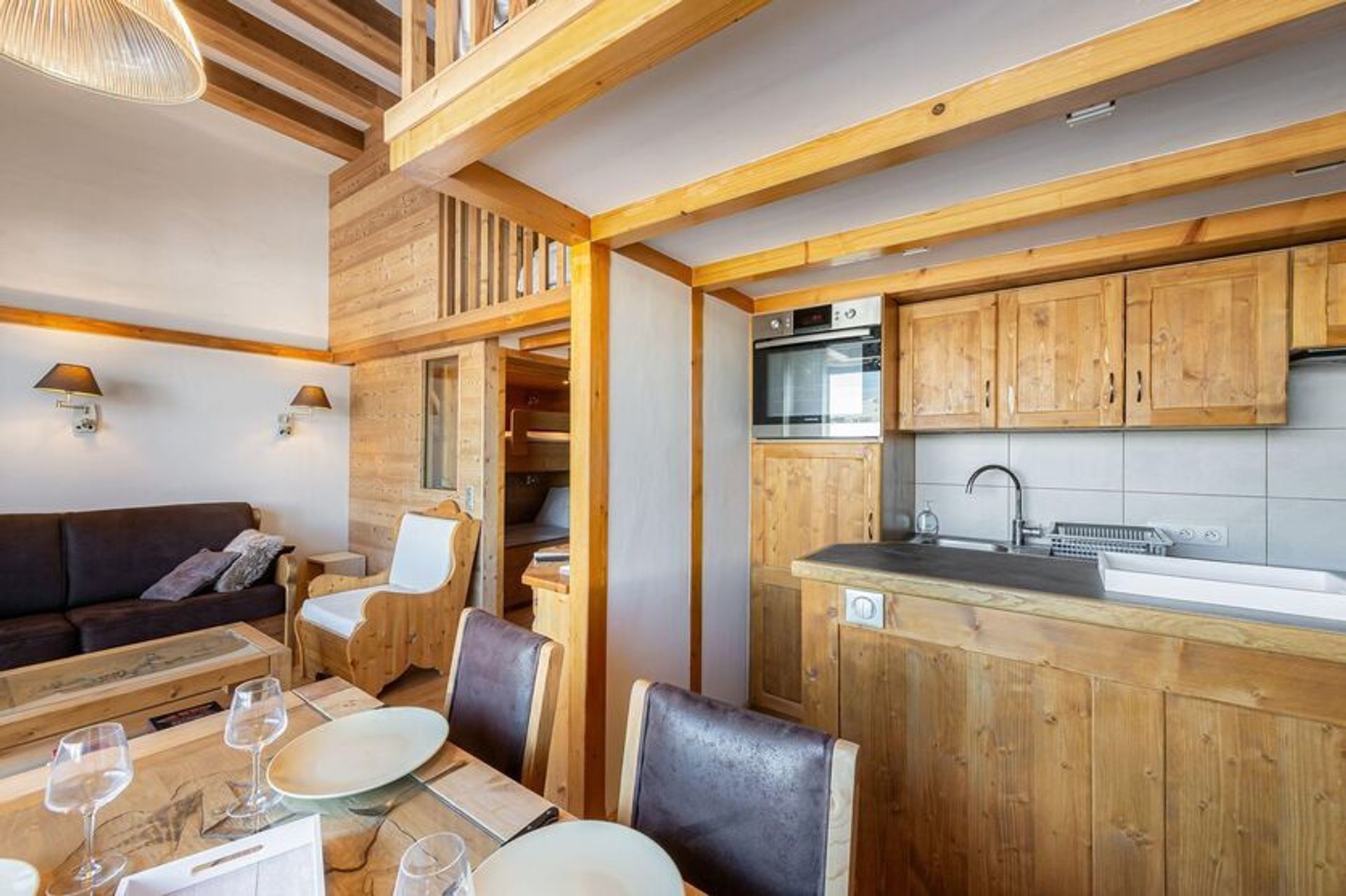 Condominium in Courchevel, Auvergne-Rhône-Alpes 12026319