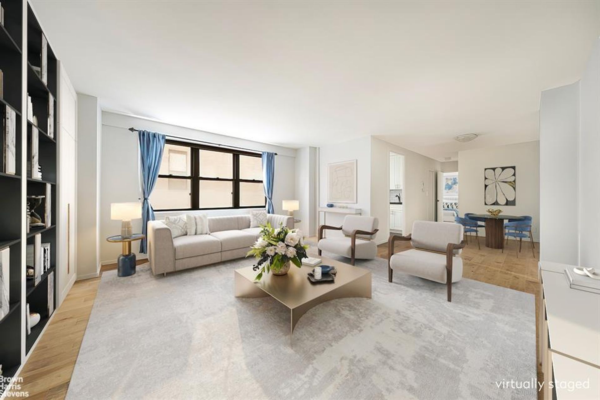 Condominium in Manhattan, New York 12026478