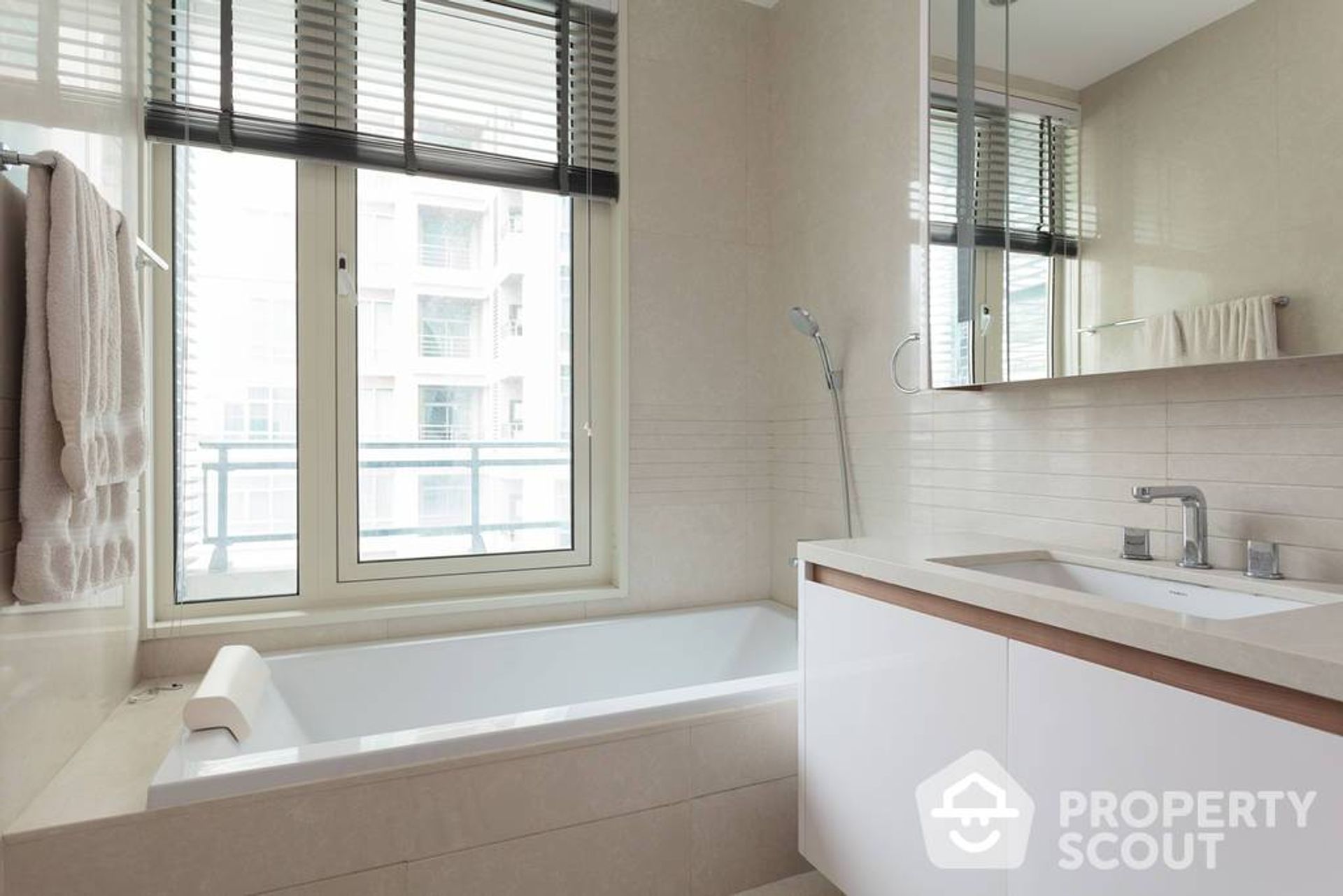 Condominio nel Pathum Wan, Krung Thep Maha Nakhon 12026790