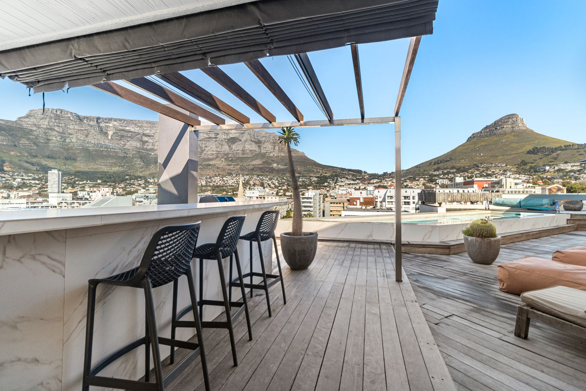 House in Cape Town, 186 Loop Street 12027811