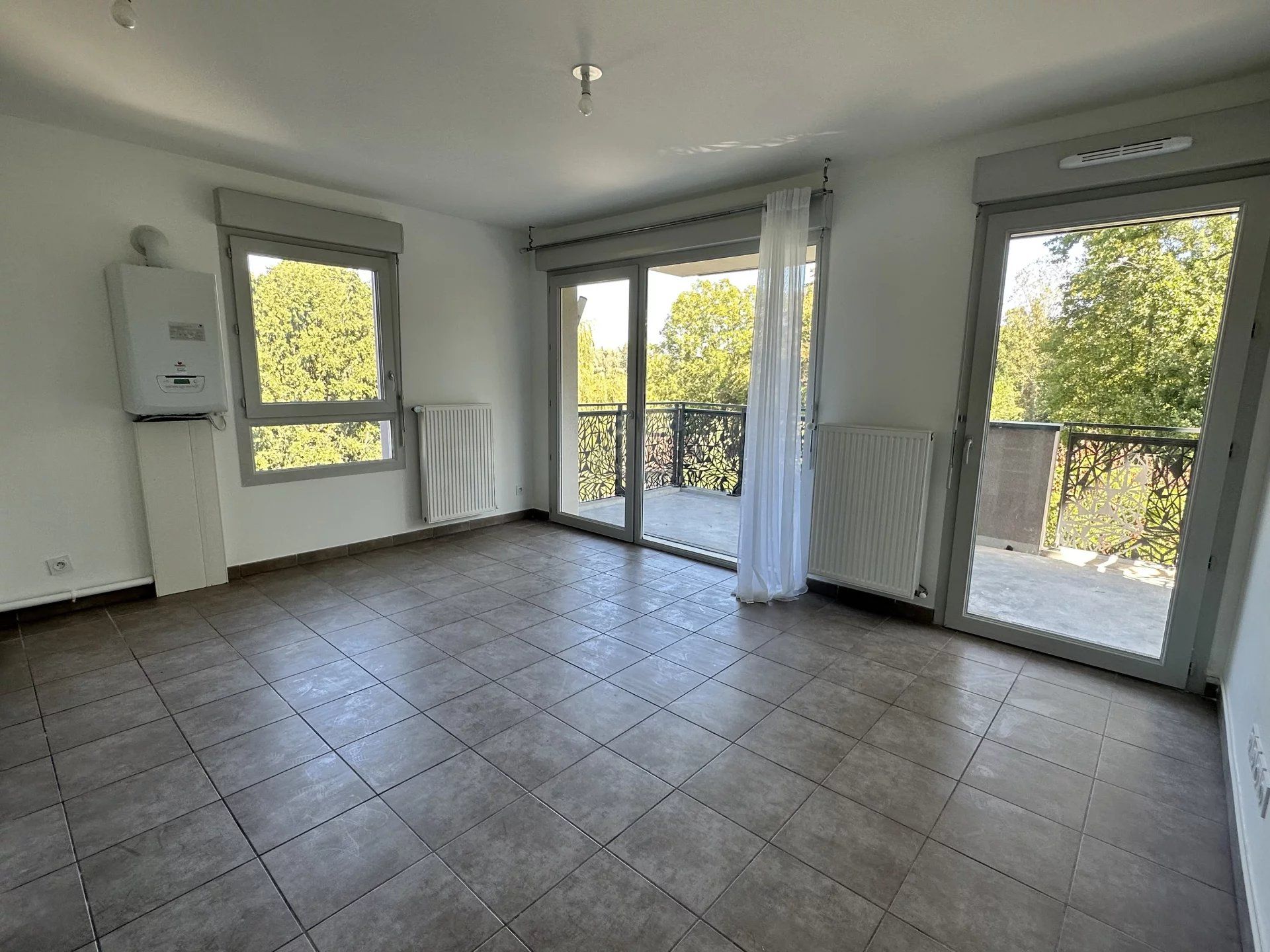 Condominium in Eyzin-Pinet, Auvergne-Rhône-Alpes 12030370