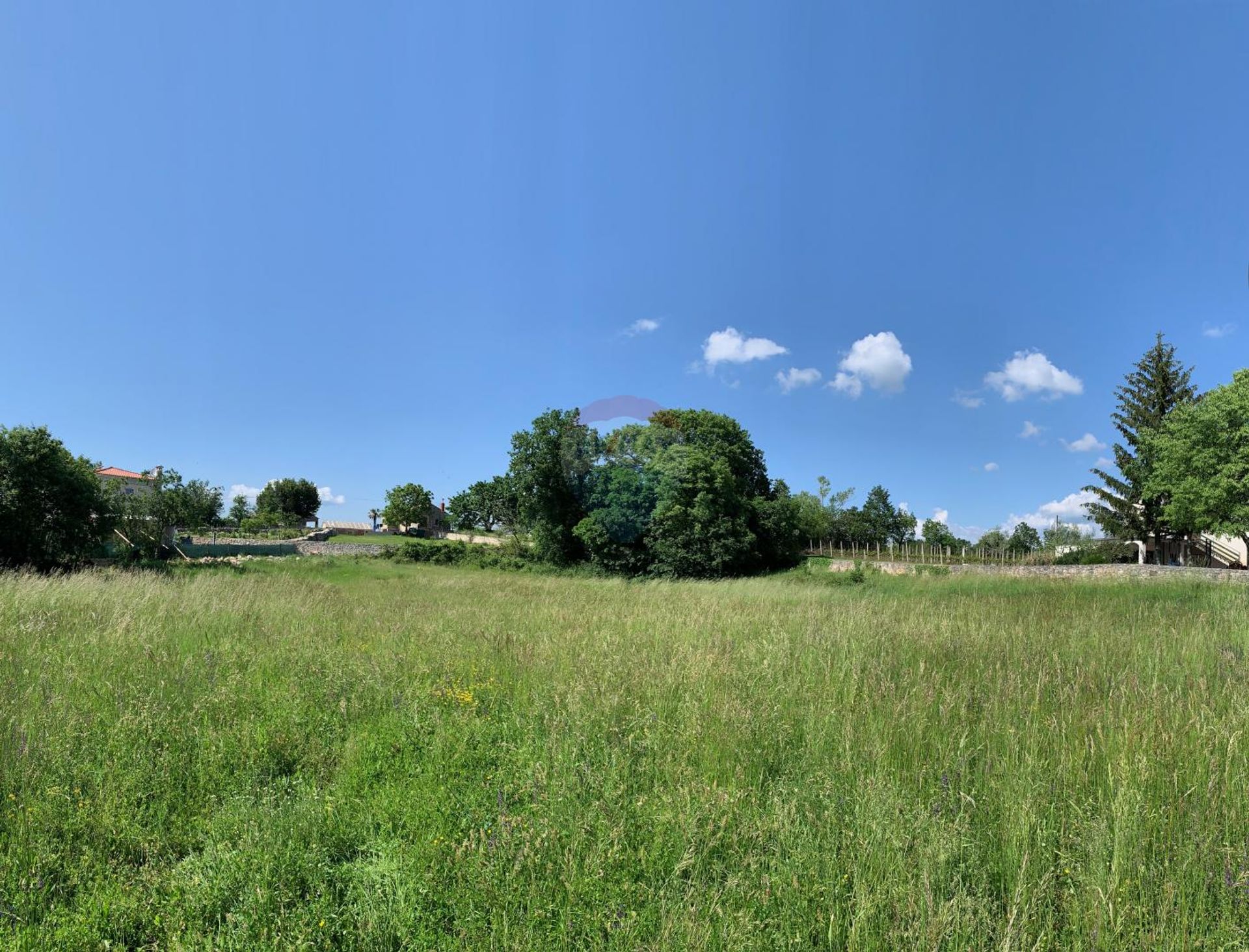 Land im Tinjan, Istarska županija 12031038