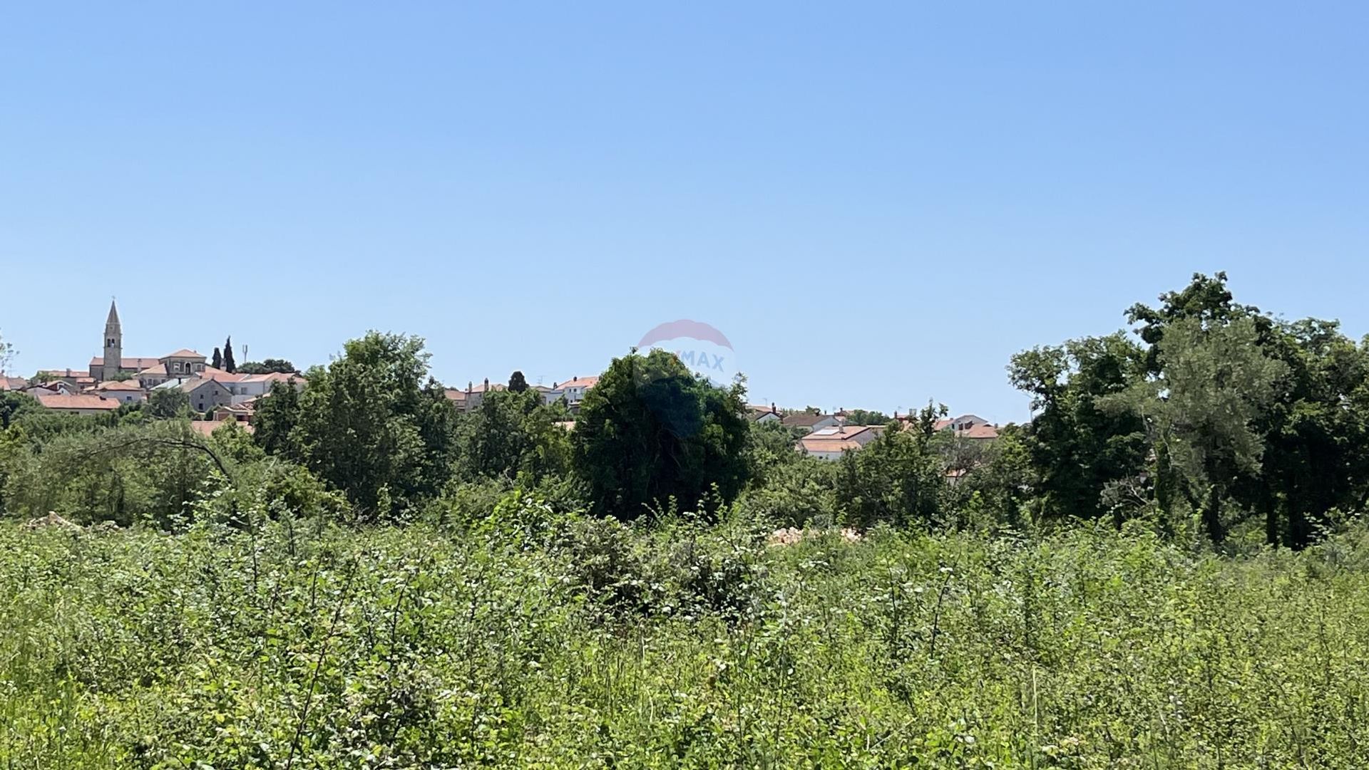 Land im Teer, Istarska Zupanija 12031300