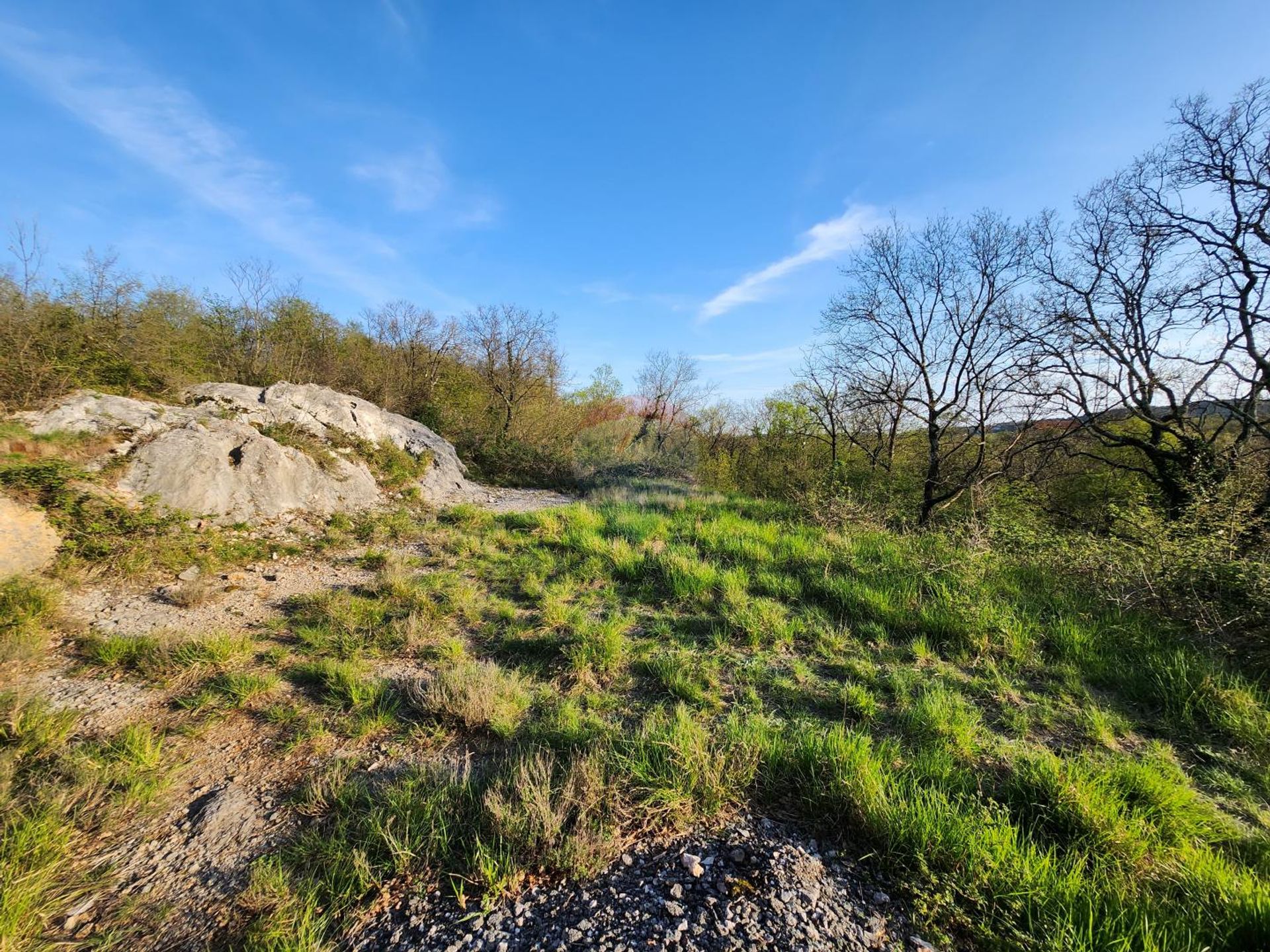 Tierra en Cavlé, Primorsko-Goranska Županija 12031753