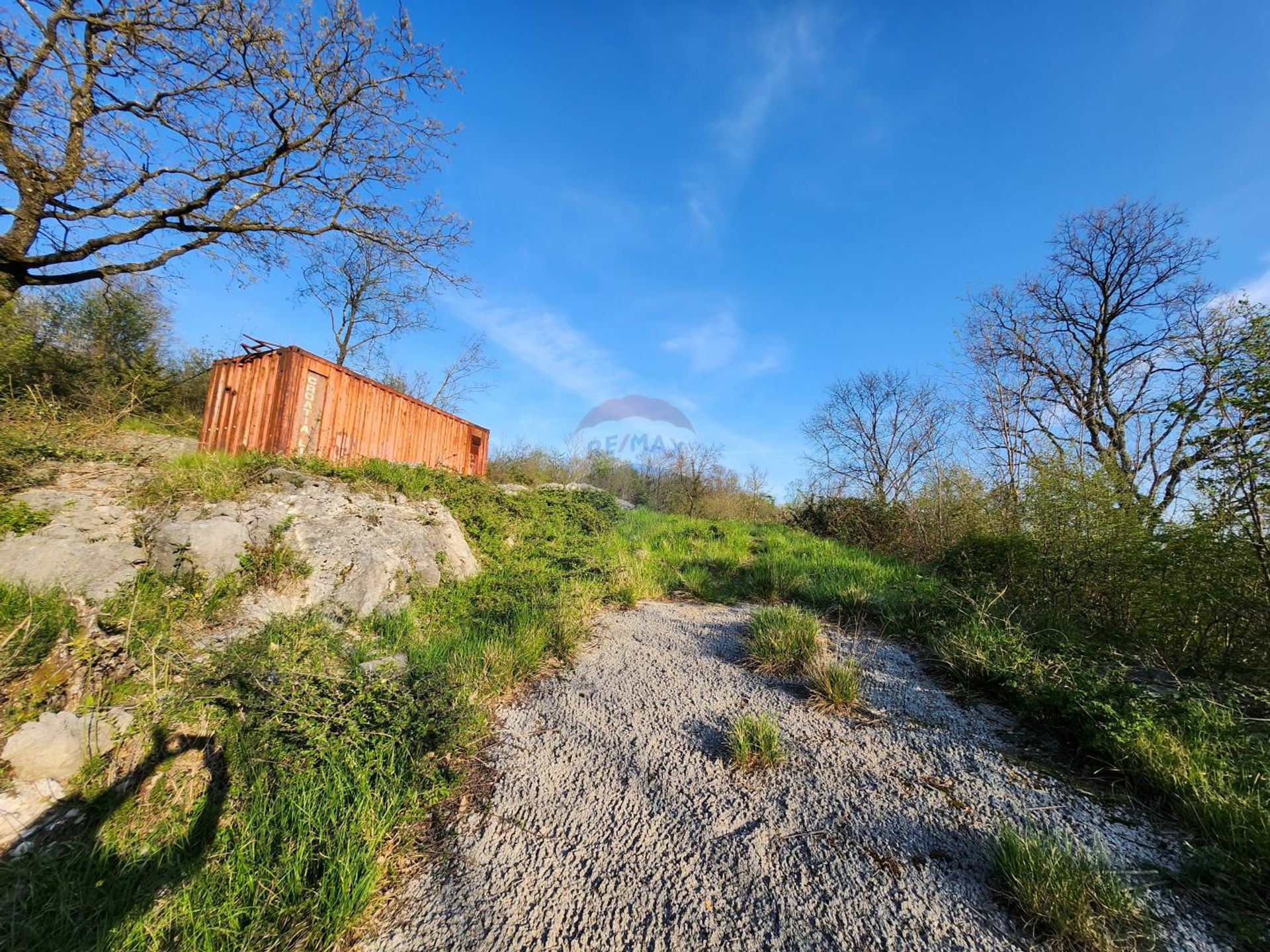 Land i Cavle, Primorsko-Goranska Zupanija 12031755