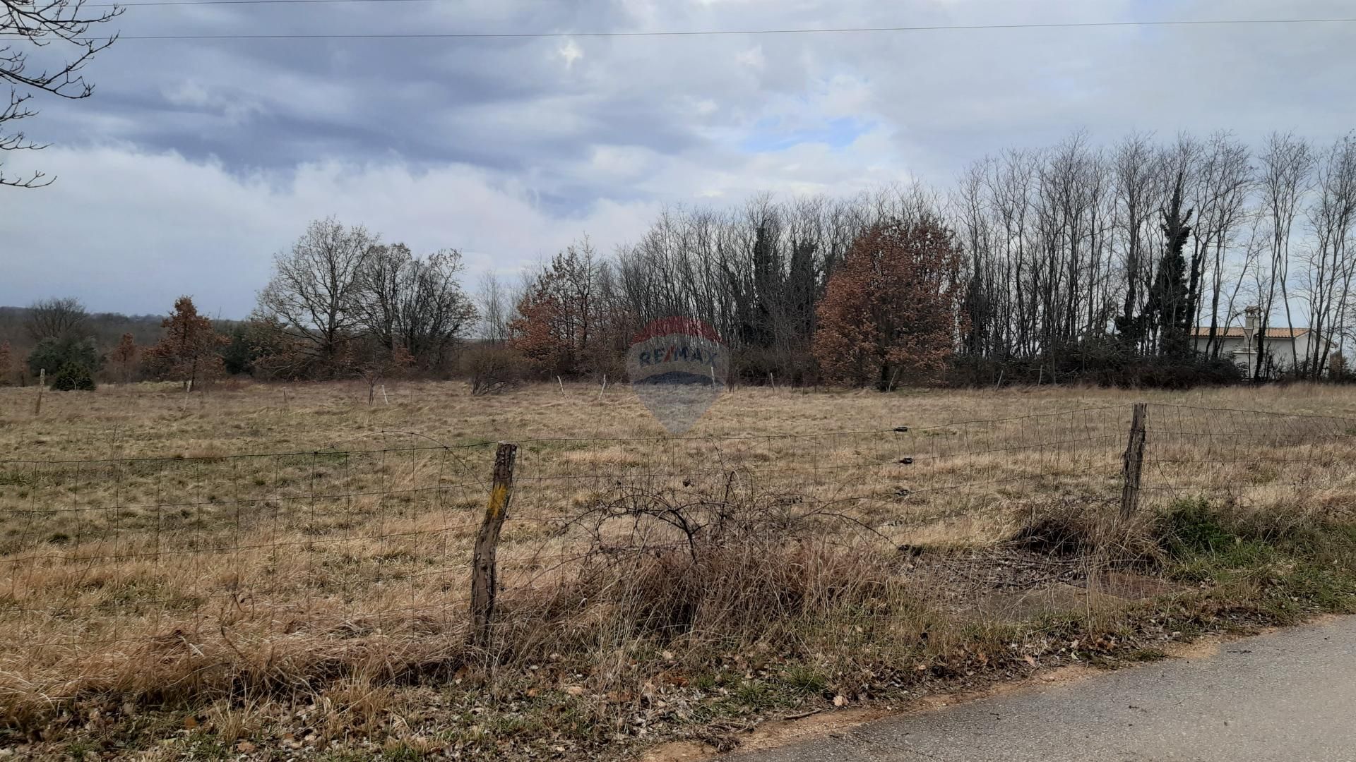 Land im Tinjan, Istarska županija 12032042