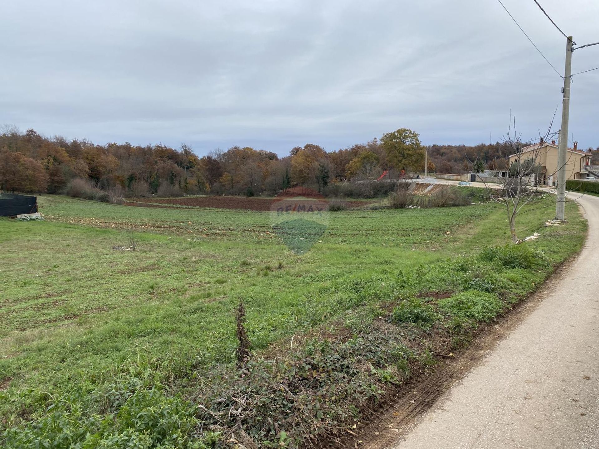 Land i Tinjan, Istarska Zupanija 12032130