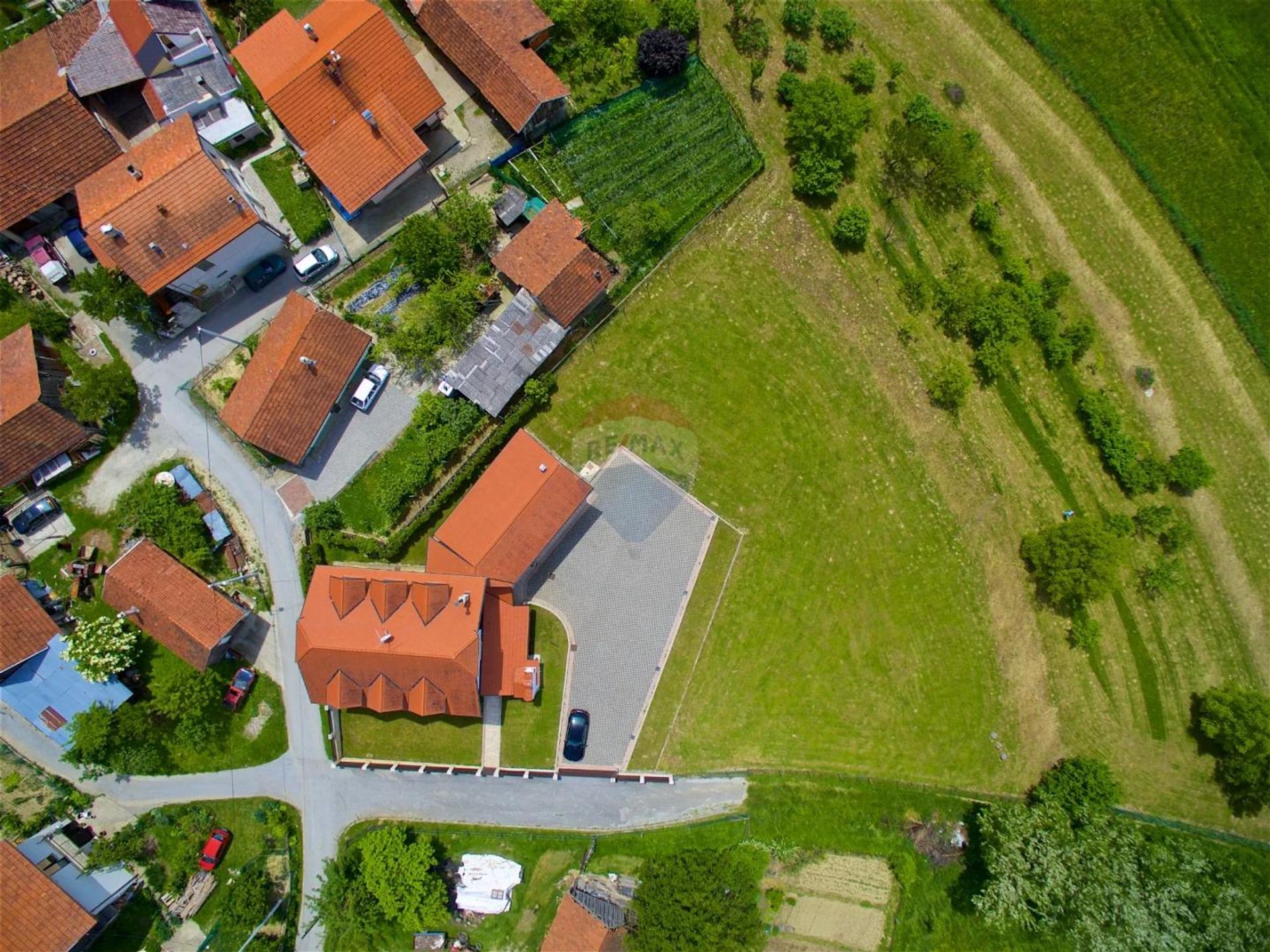 casa en Stubičke Toplice, Krapinsko-zagorska županija 12032306