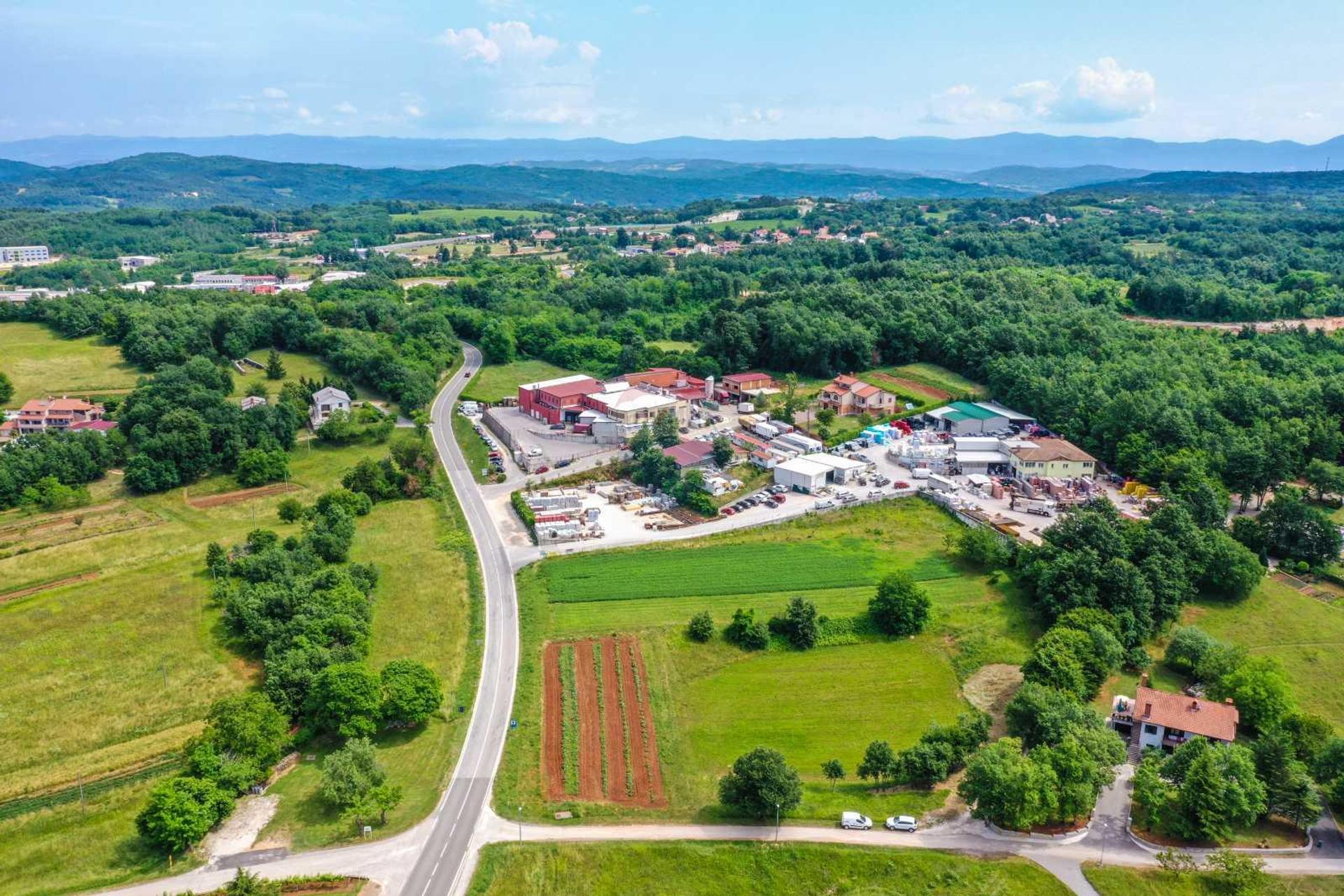 Terre dans Zabrežani, Istarska županija 12032418