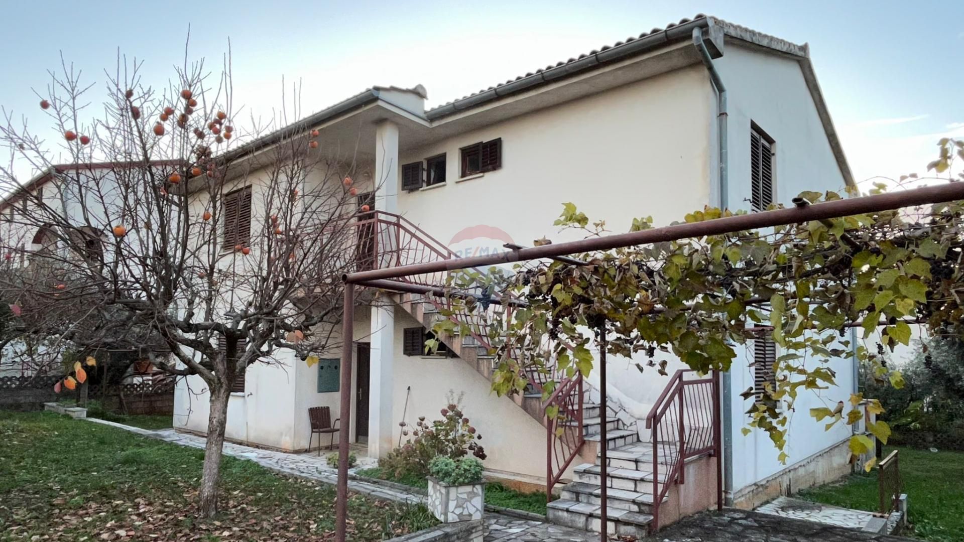 rumah dalam Porec, Istarska Zupanija 12032836