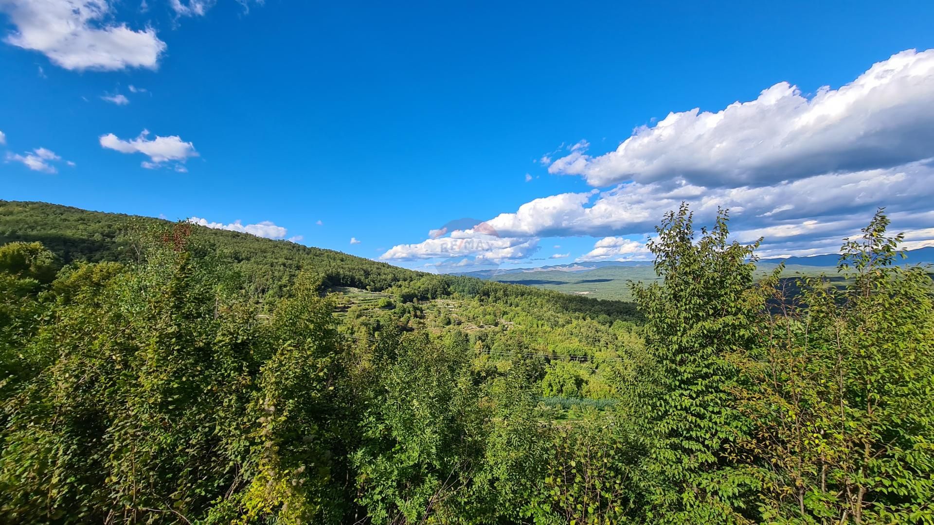 Terre dans Matulji, Primorsko-Goranska Zupanija 12033352