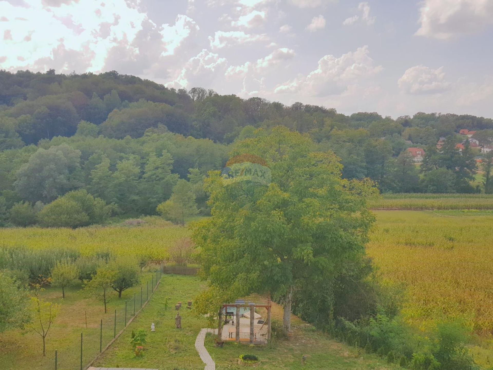 Hus i Stubičke Toplice, Krapinsko-zagorska županija 12033474