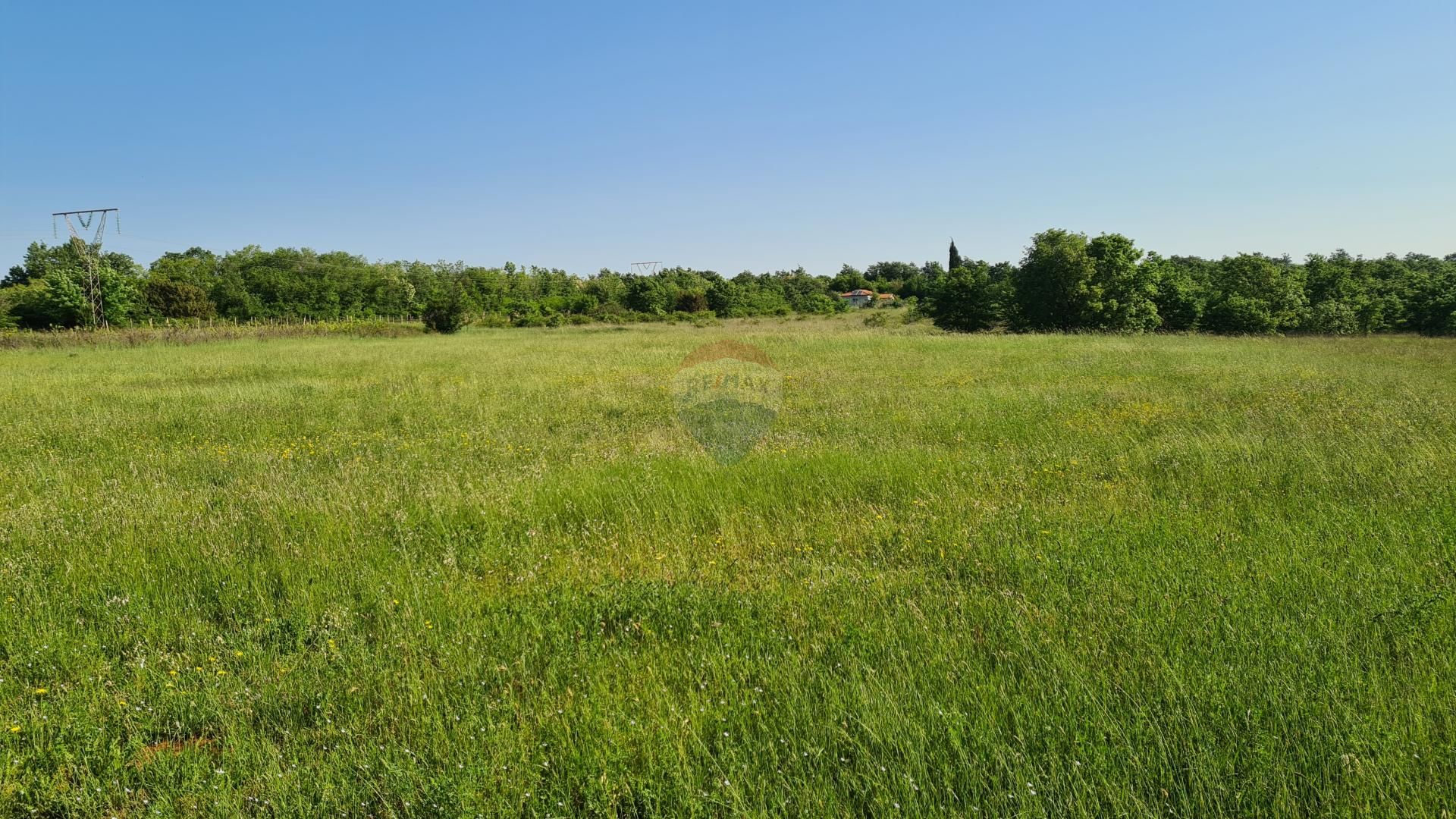 土地 在 Marčana, Istarska županija 12033825