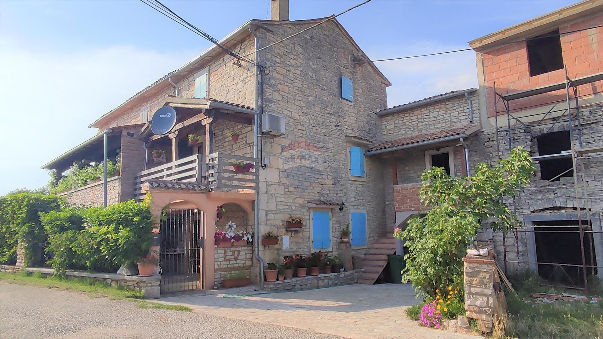 House in Grožnjan, Istarska županija 12033851