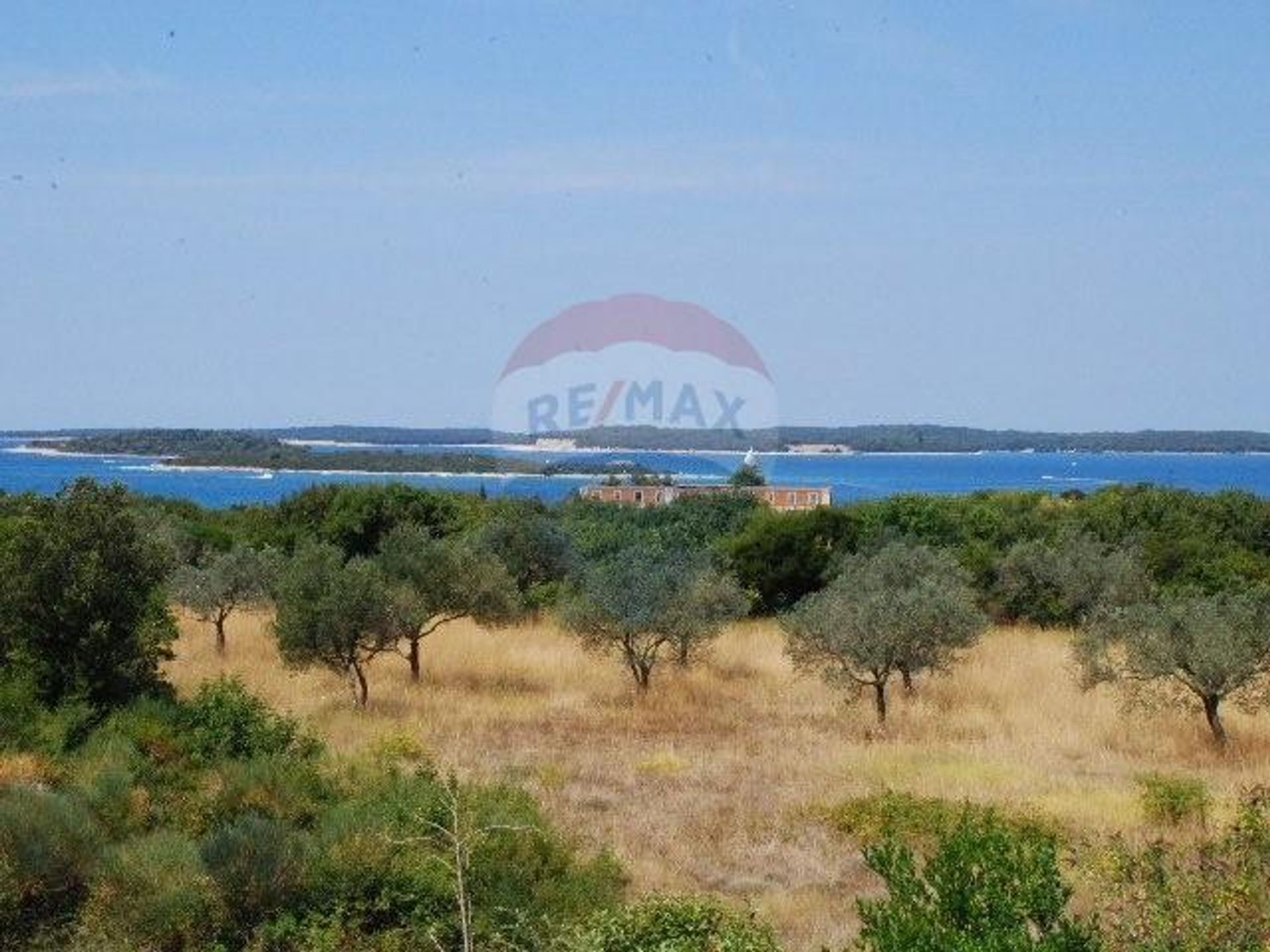 Land in Pula, Istarska Zupanija 12034138