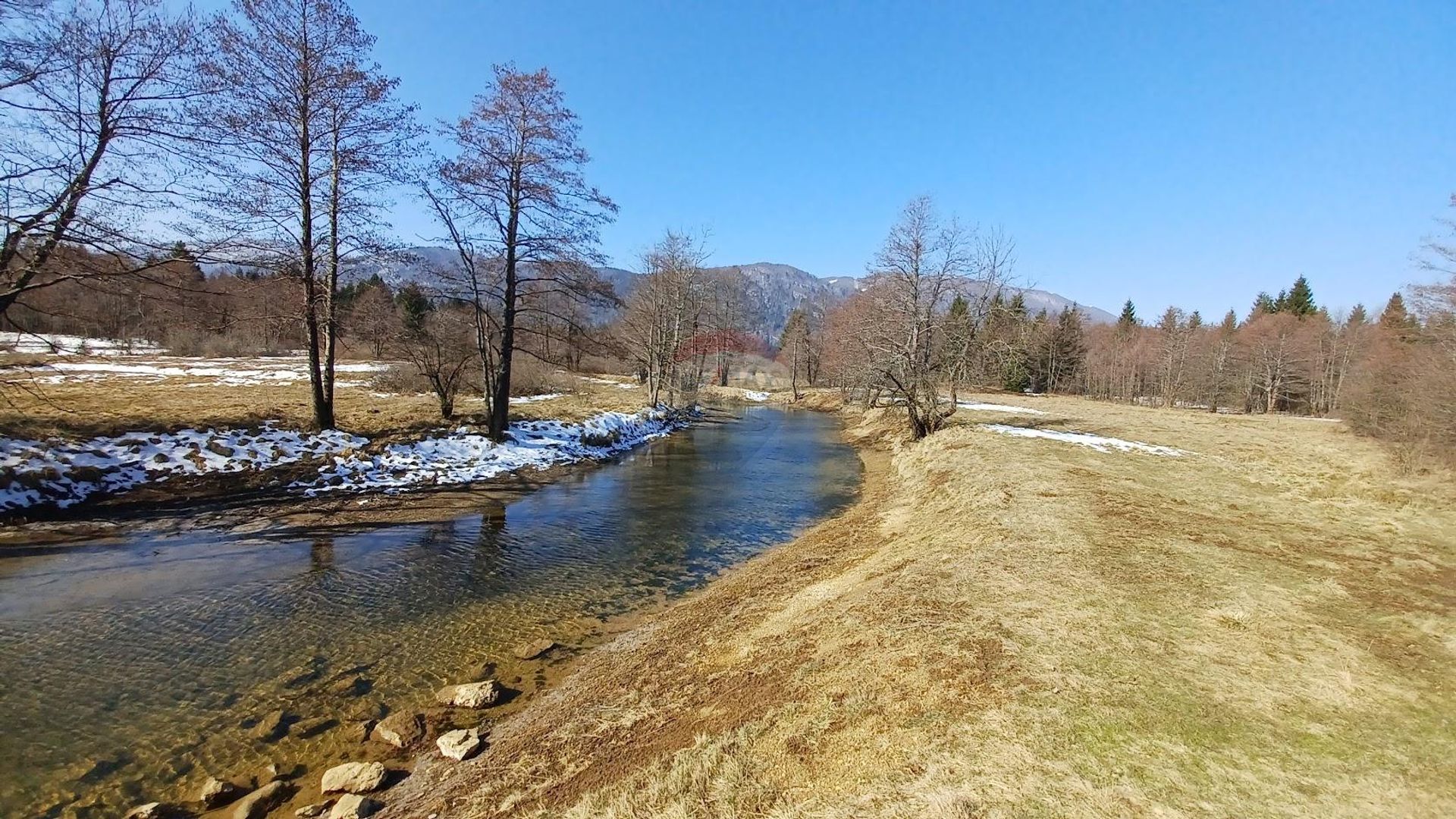 土地 在 Jasenak, Karlovačka županija 12034334