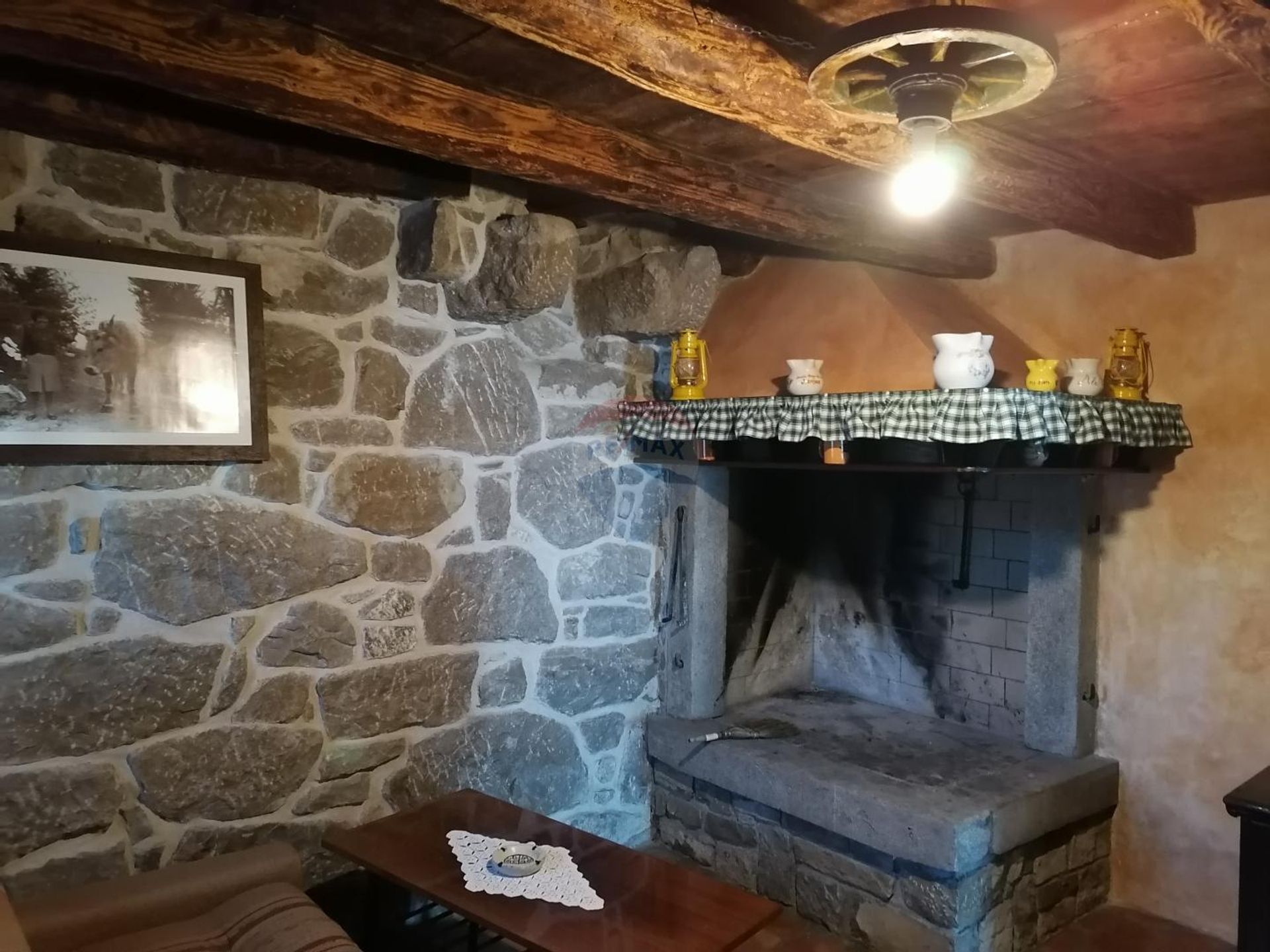 casa en Buzet, Istarska županija 12034576