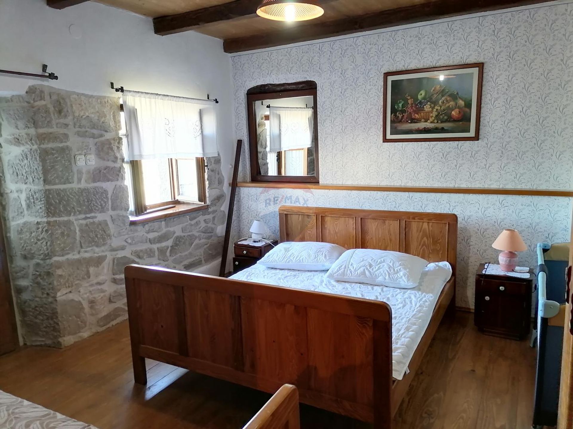 casa en Buzet, Istarska županija 12034576