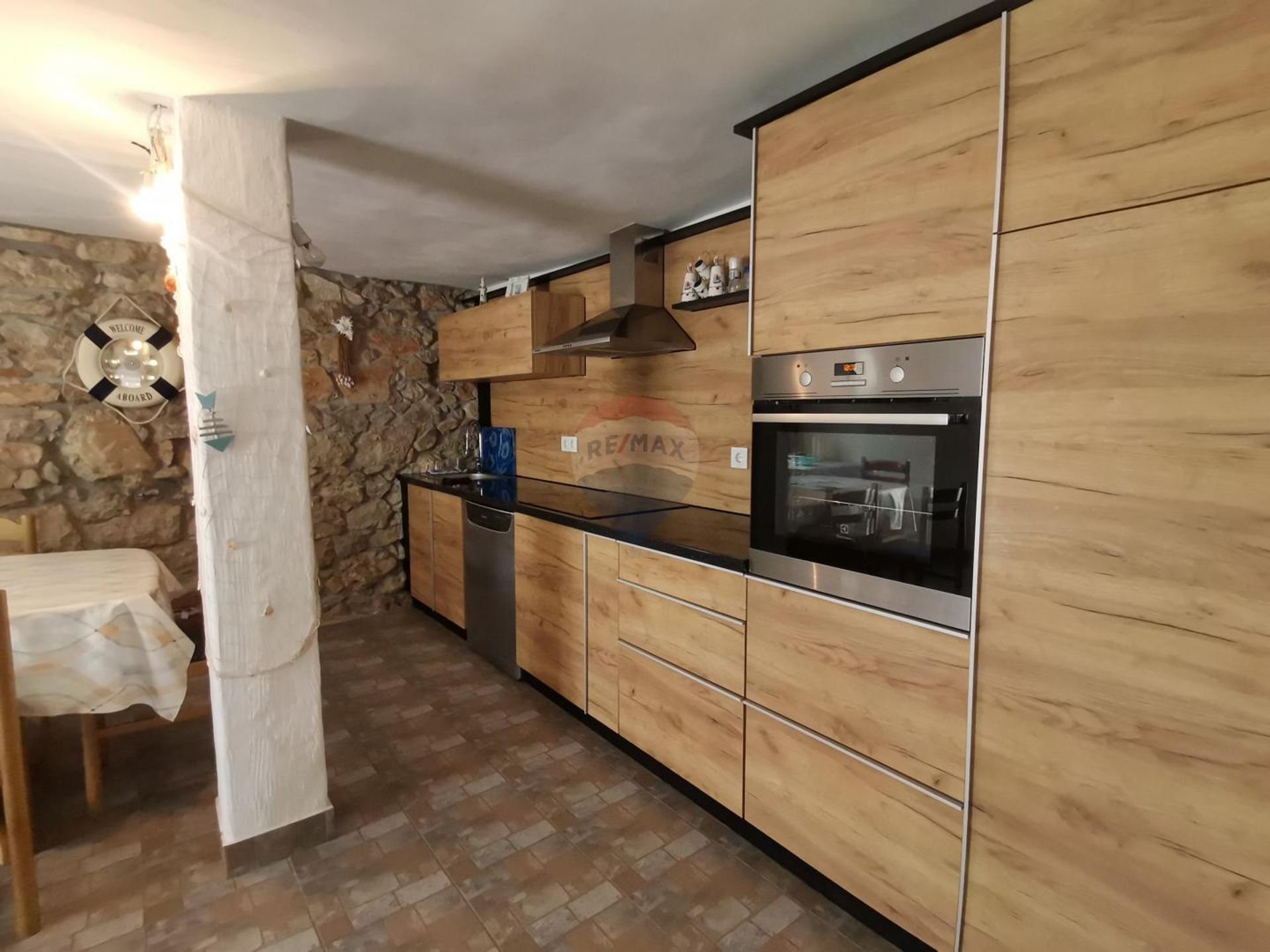 House in Hlapa, Primorsko-goranska županija 12034946