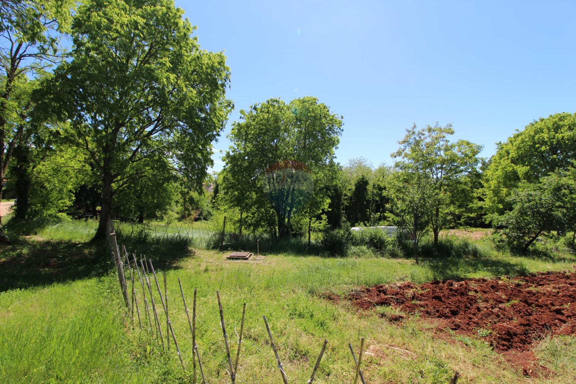 Tanah di Kaštelir, Istarska županija 12035066