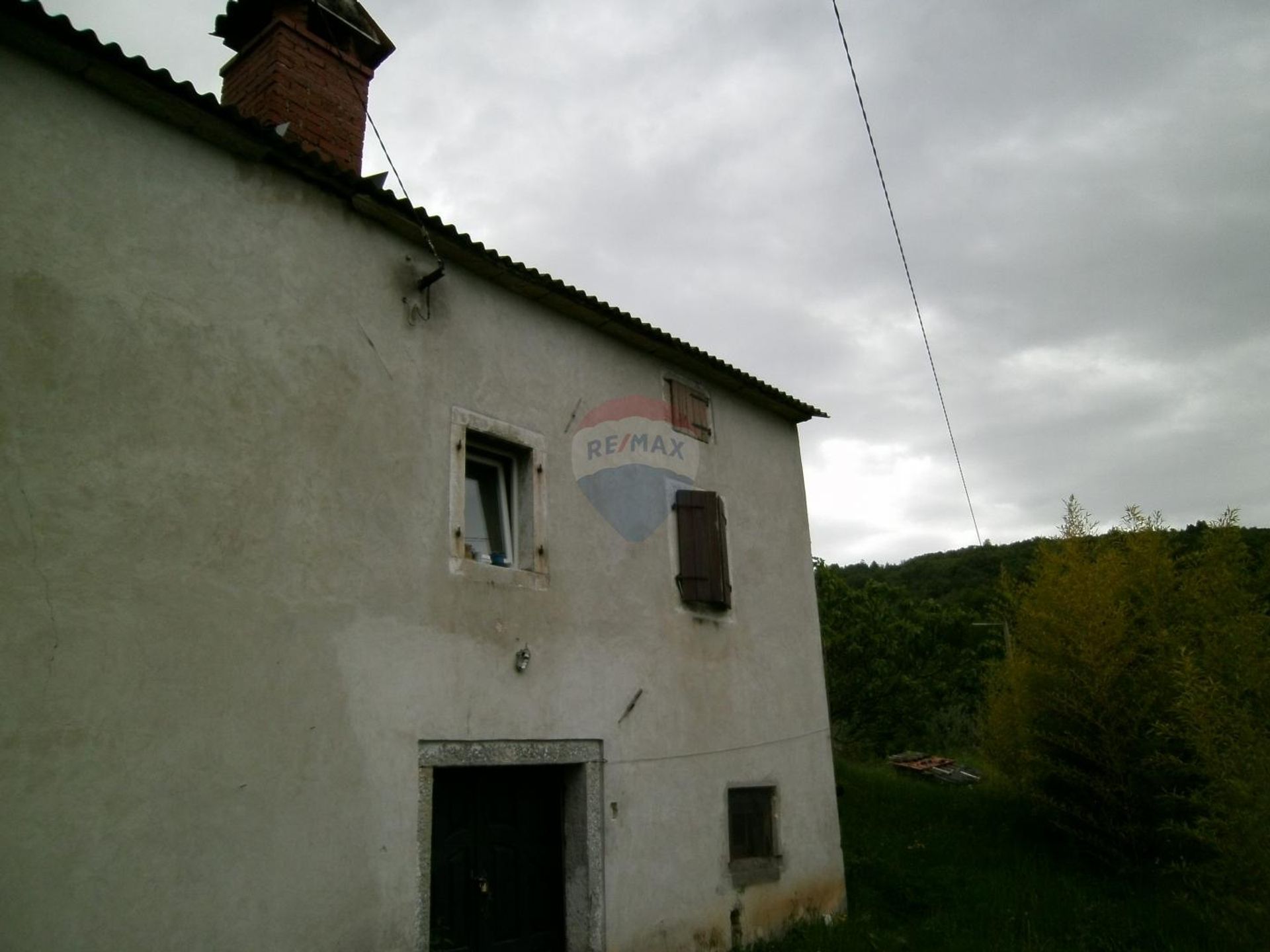 بيت في Motovun, Istarska županija 12035170