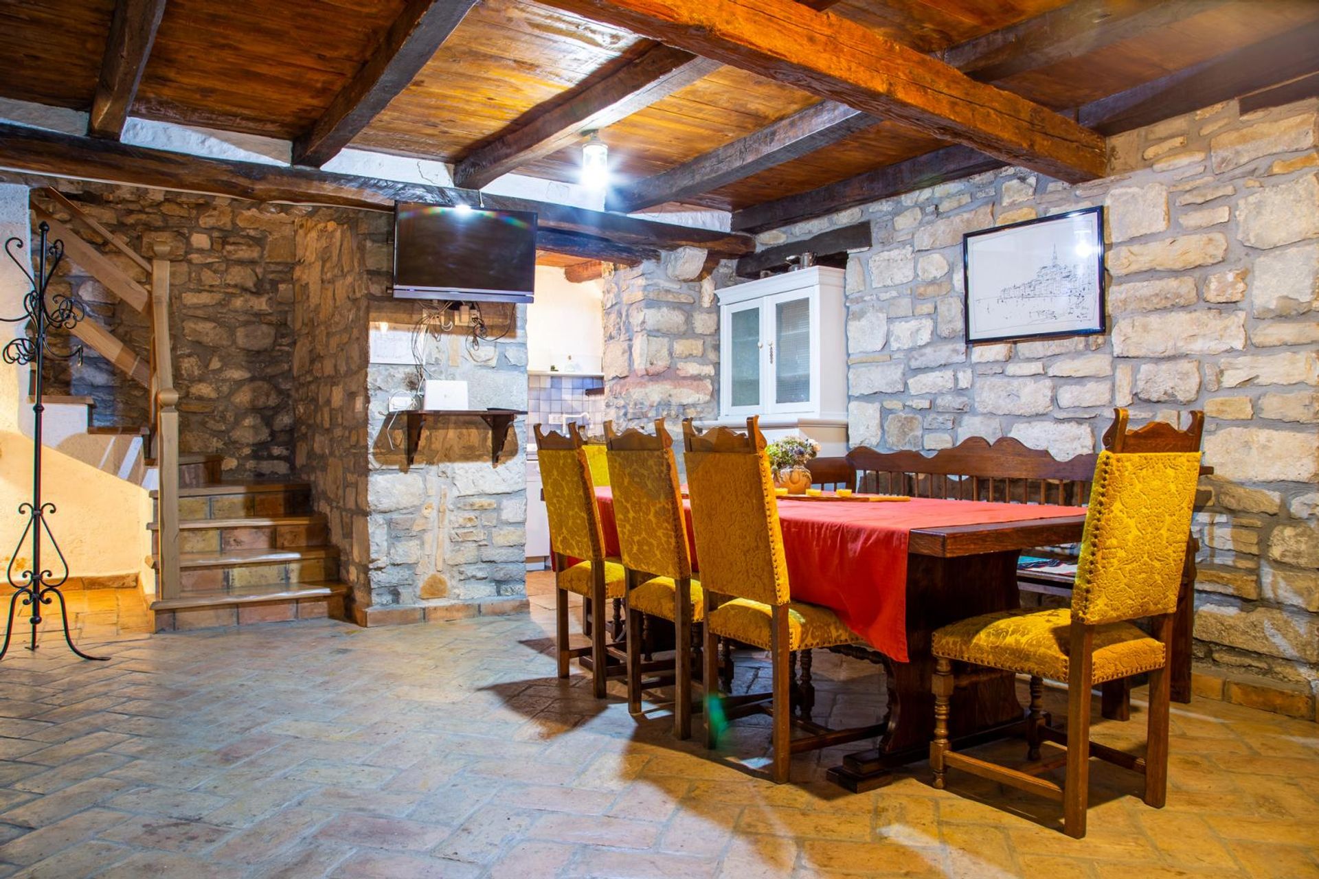 casa en Gračišće, Istarska županija 12035361