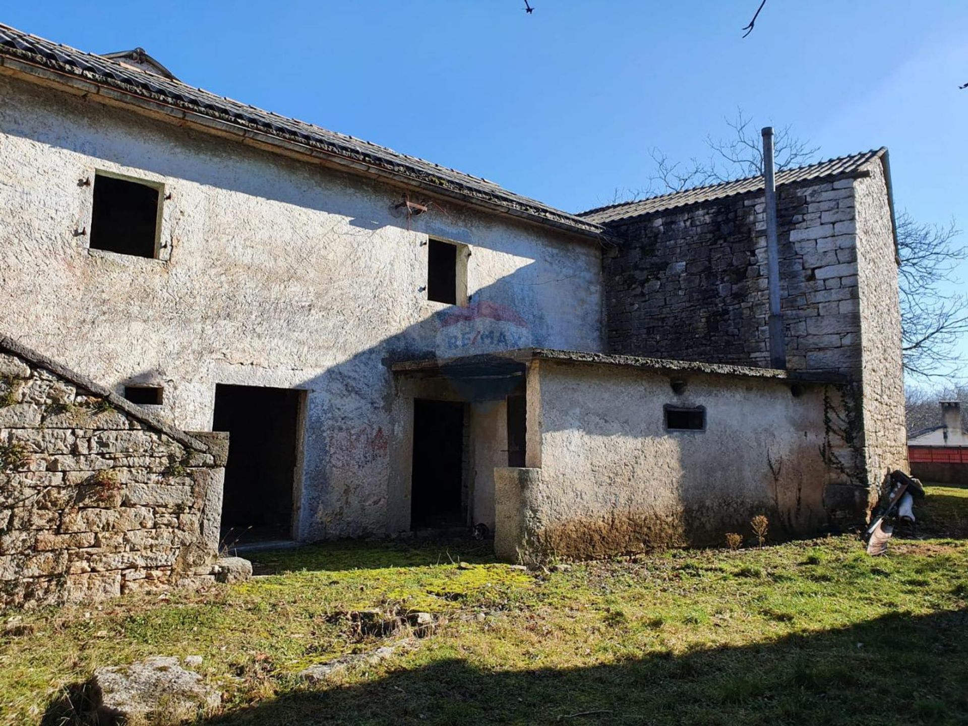 casa en Pazín, Istarska Županija 12035467