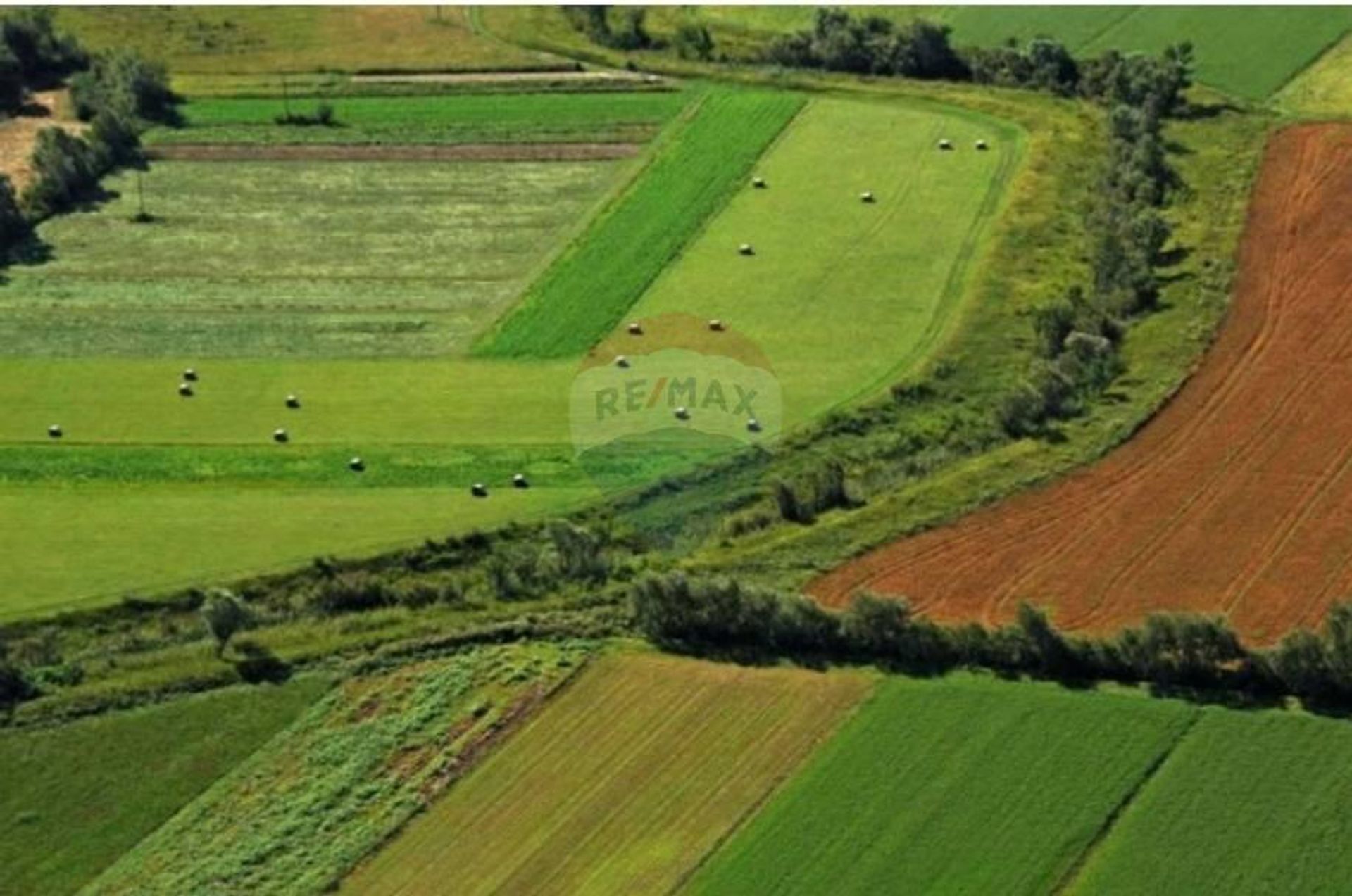 Tierra en Groznjan, Istarska Županija 12035970