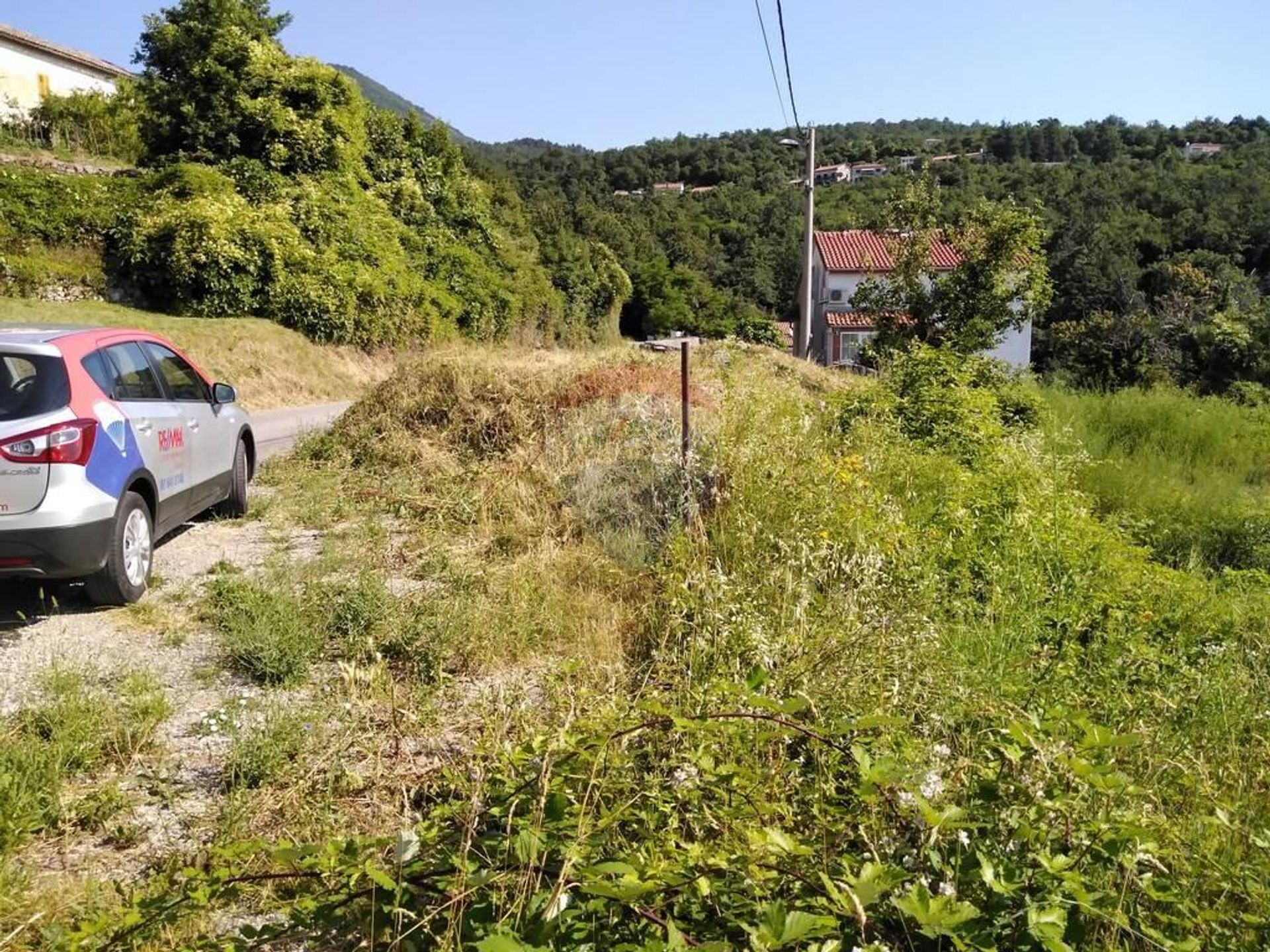 Land in Icici, Primorsko-Goranska Zupanija 12036211